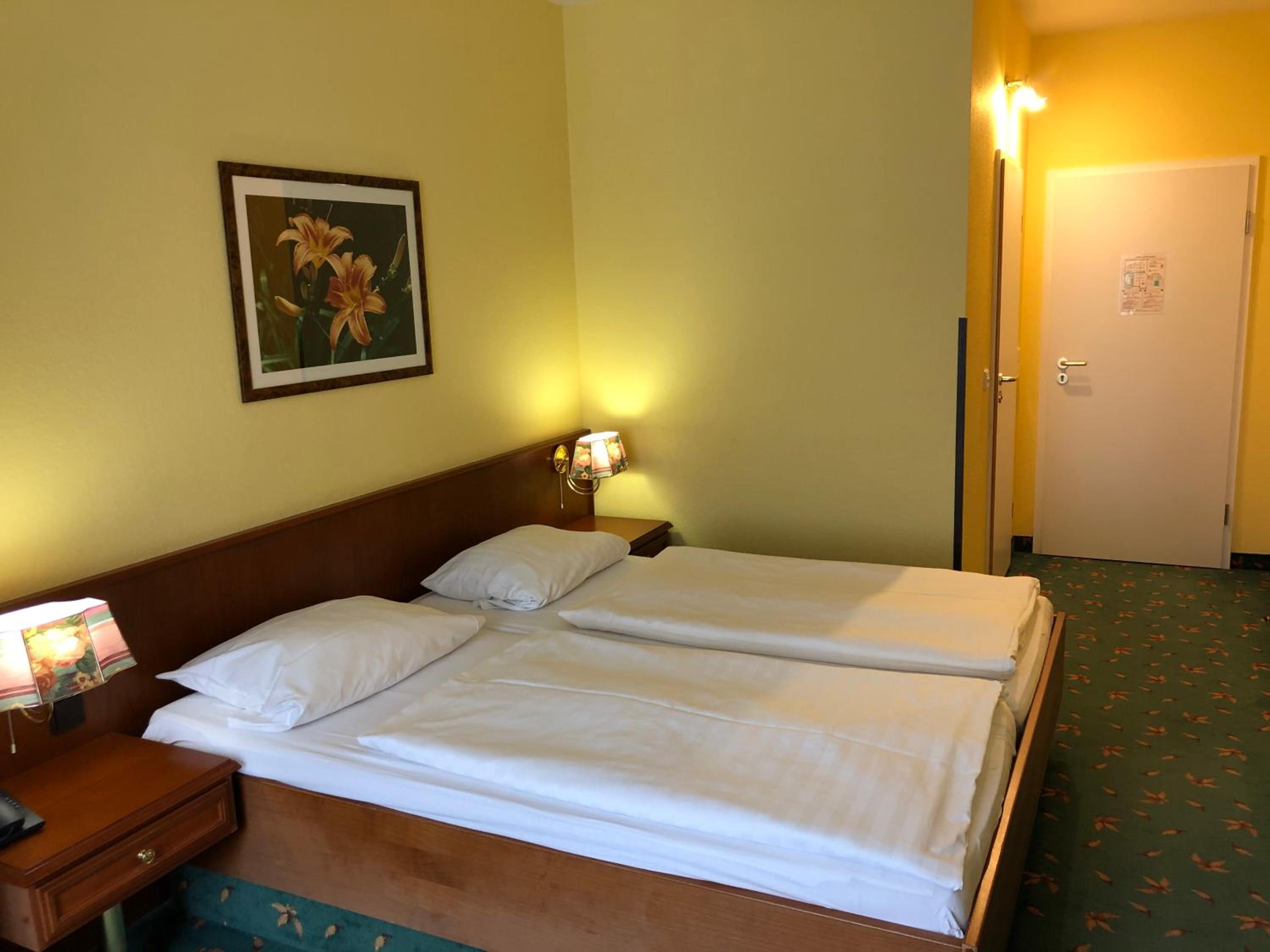 Double Room - Photo 2