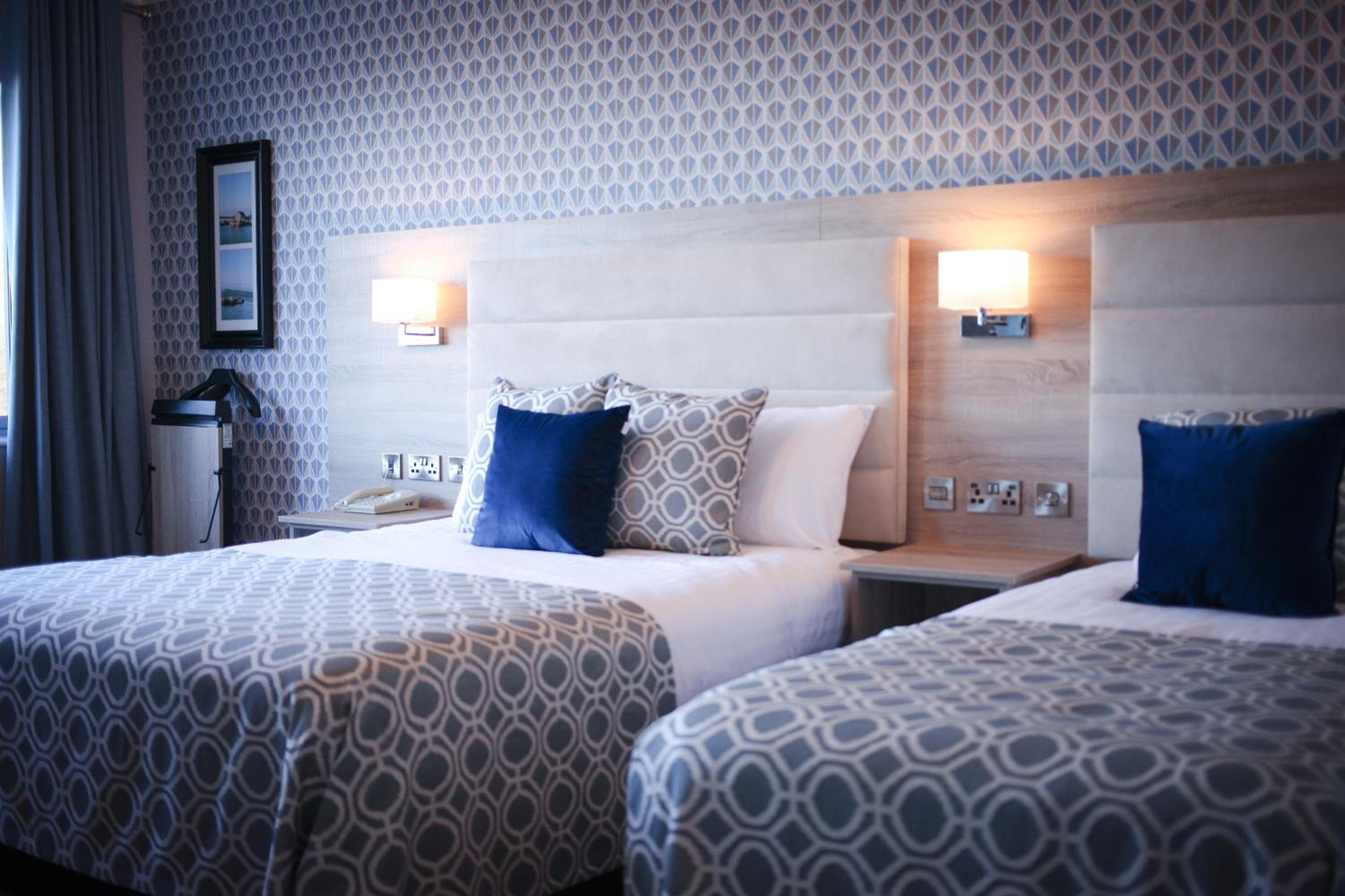 Superior Twin Room - Photo 3