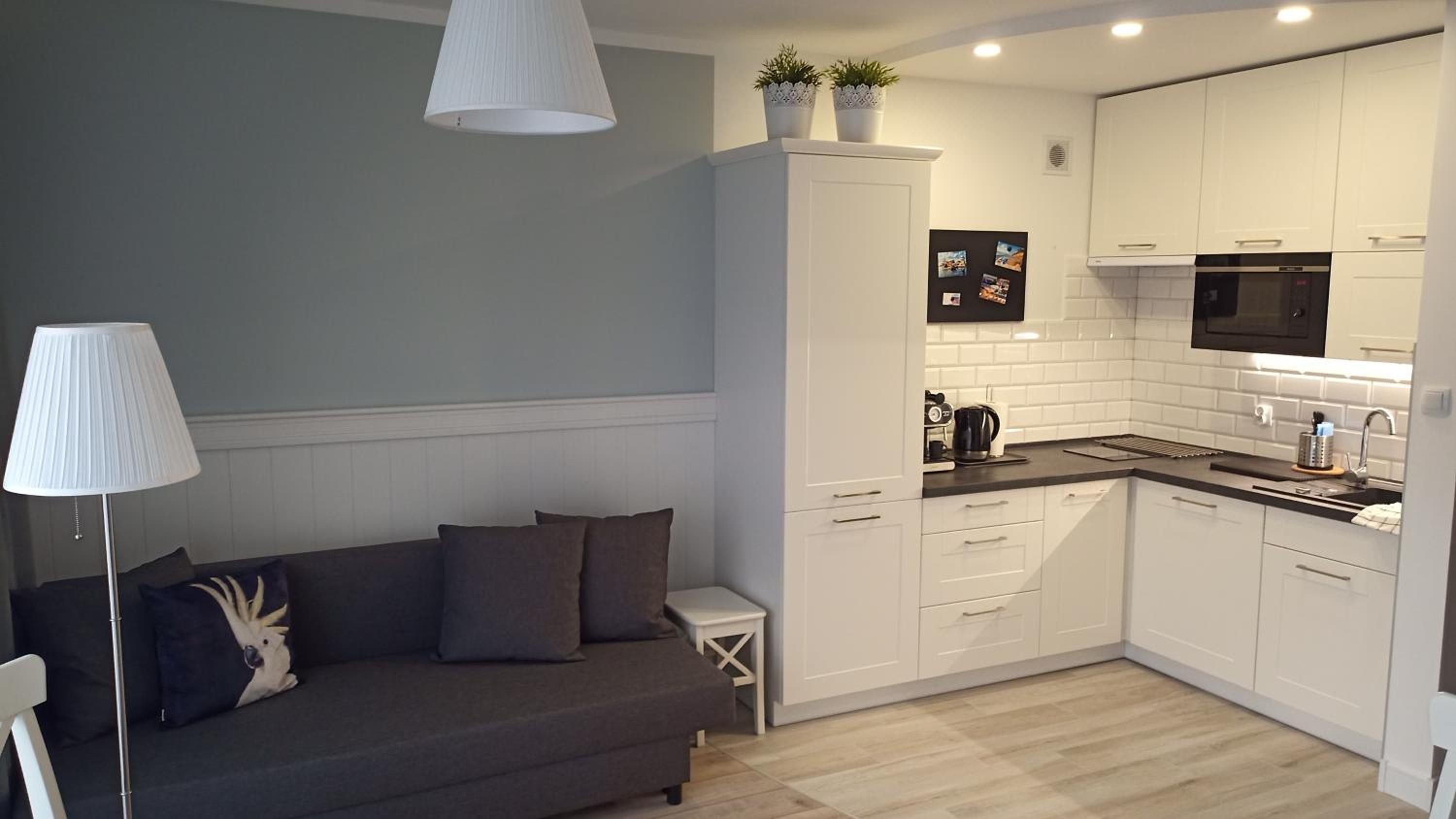 One-Bedroom Apartment - Photo 4