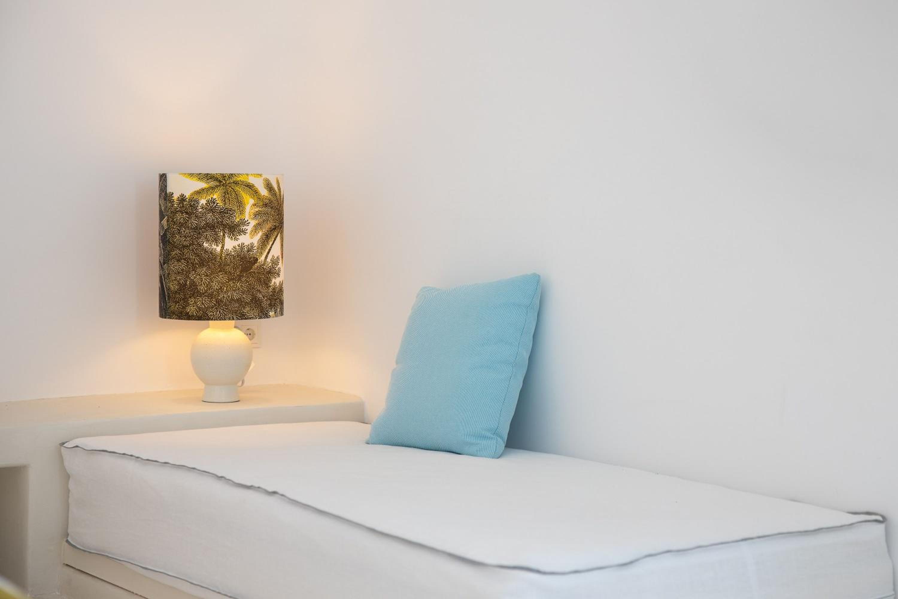 Executive Suite - Photo 7