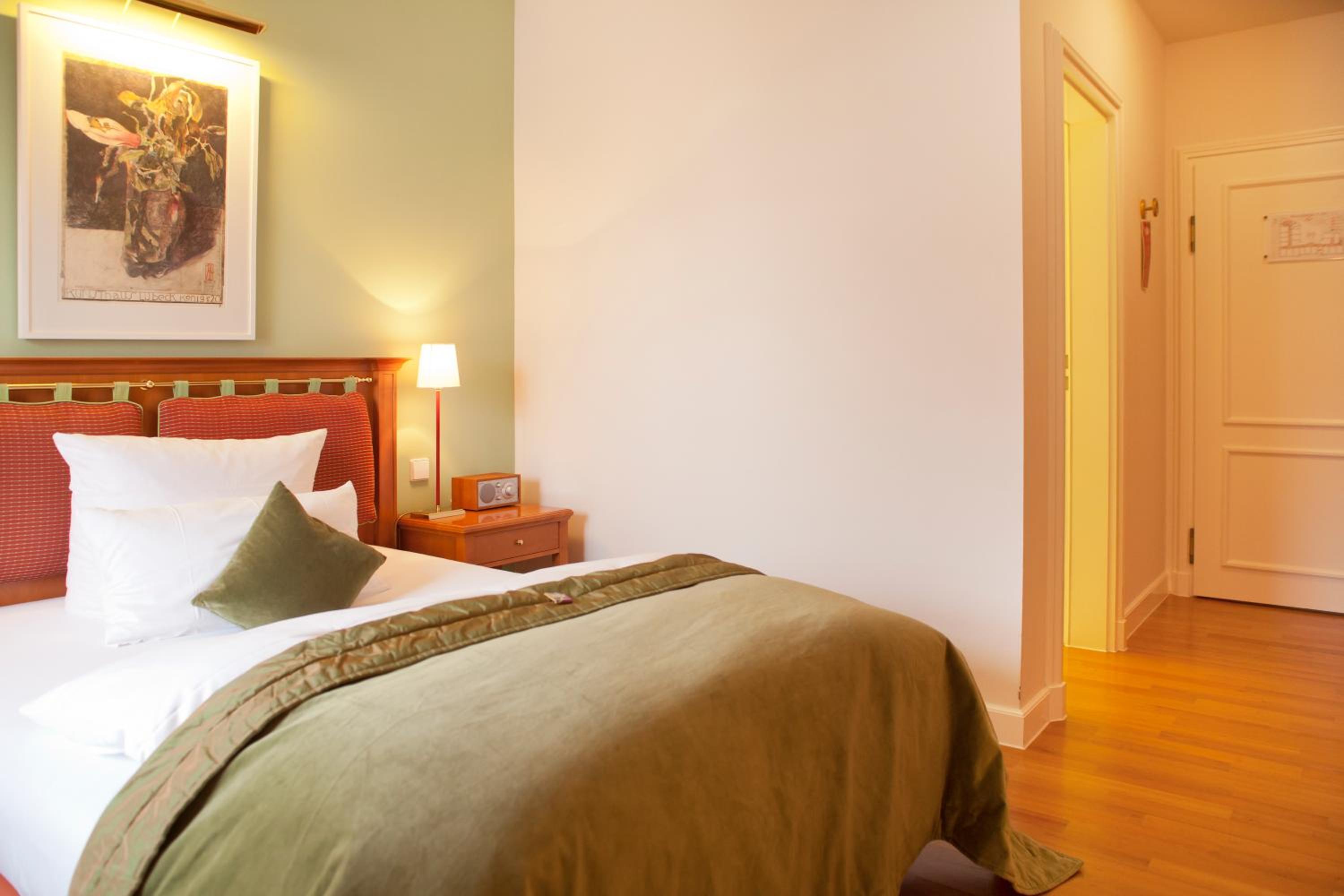 Standard Single Room
