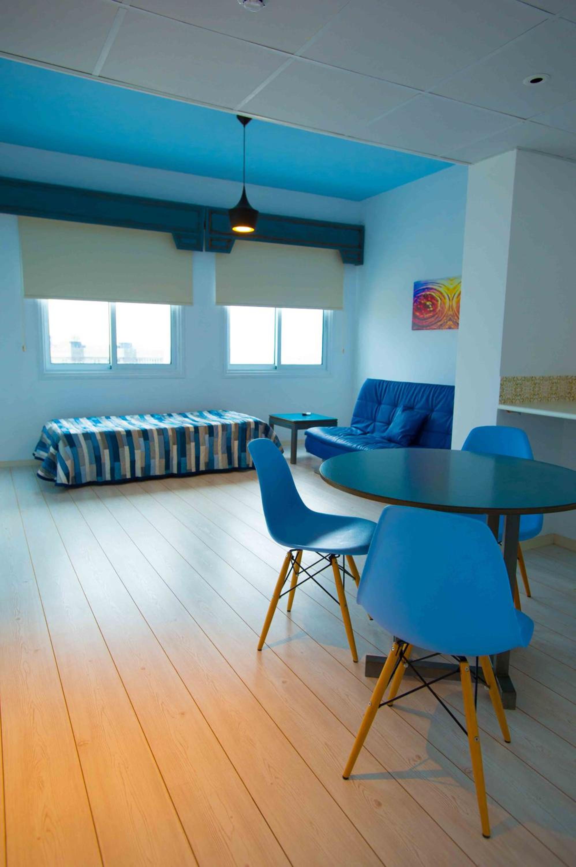 Suite with Balcony - Photo 3