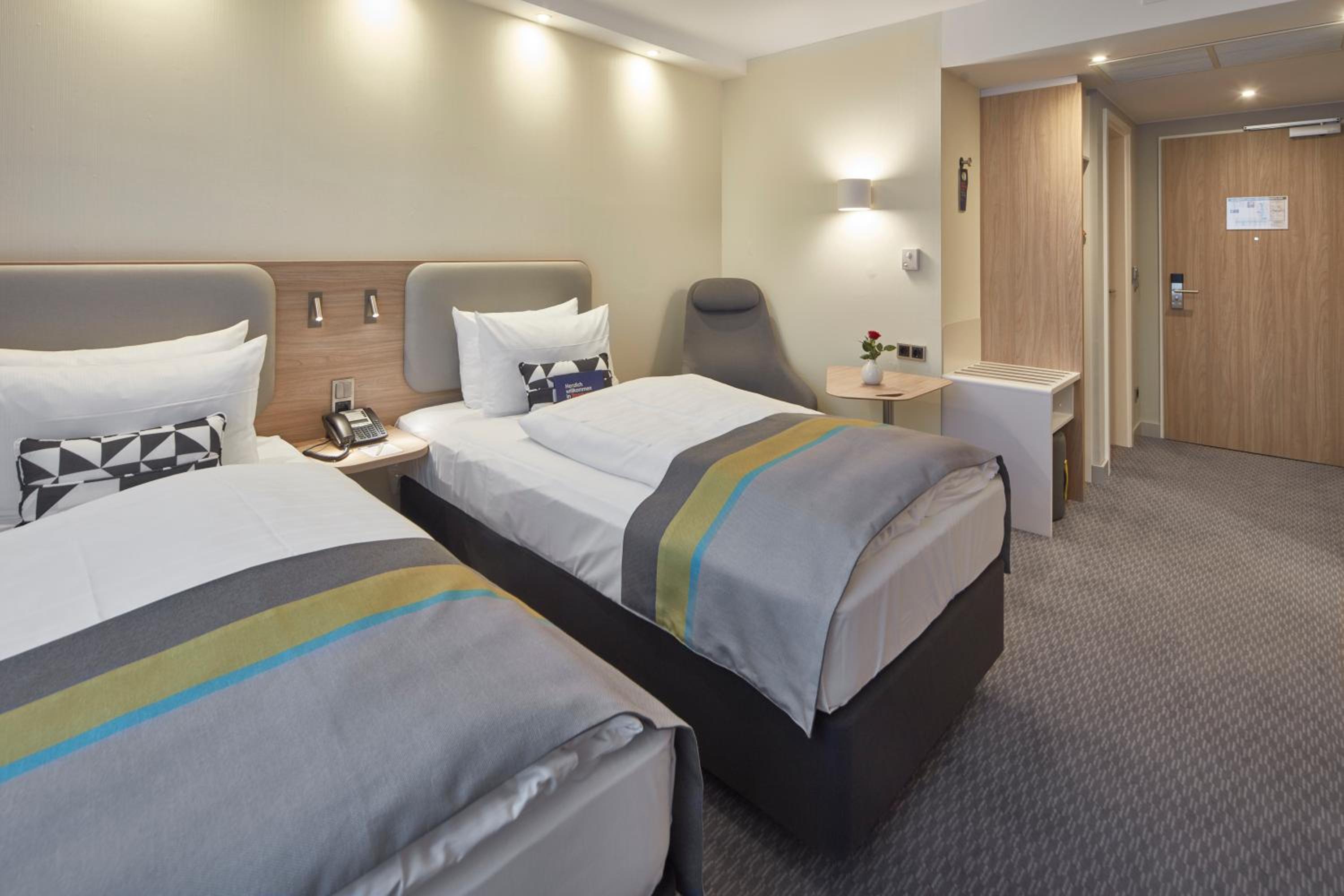 Standard Room with Two Single Beds photo 3