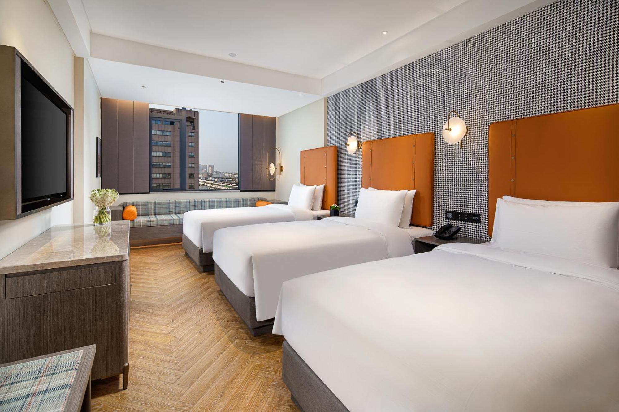 Luxury Triple Room