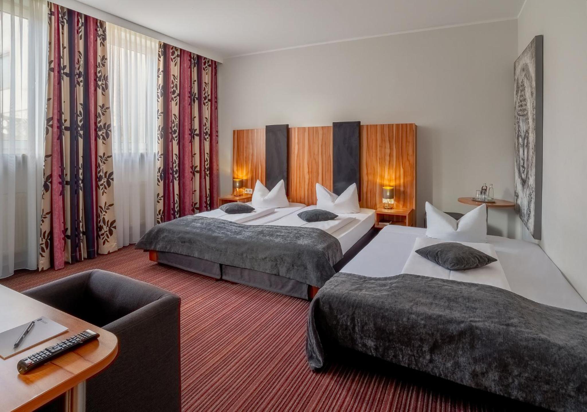Triple Room - Photo 1
