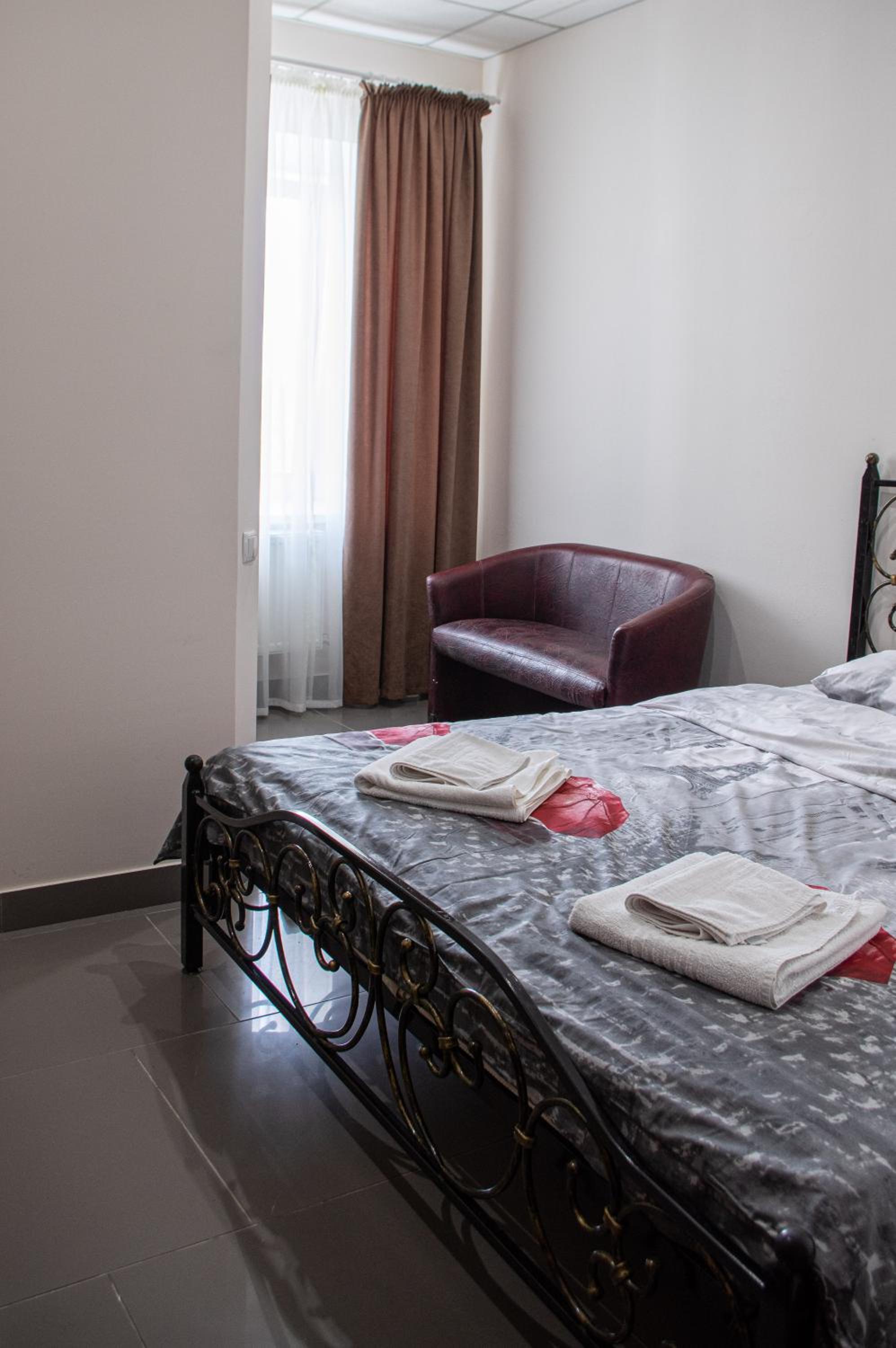 Budget Double Room photo 1