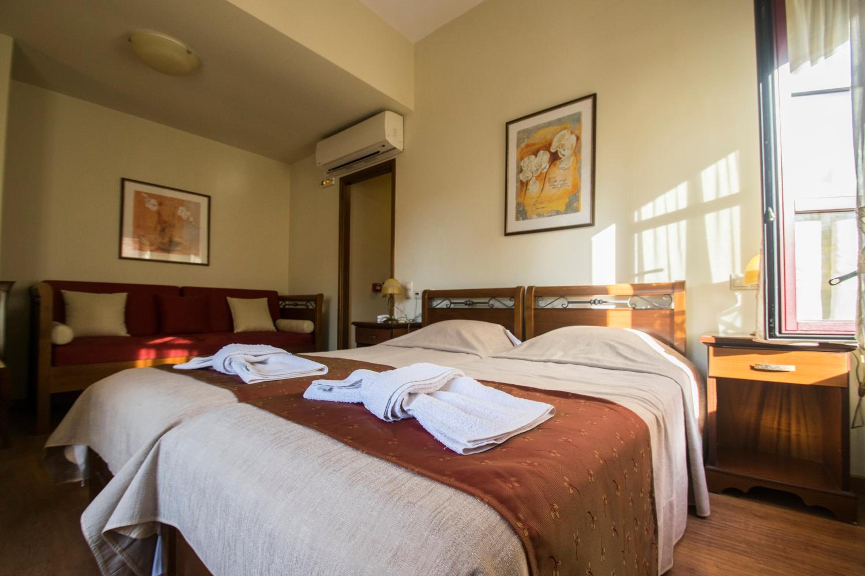 Triple Room - Photo 1