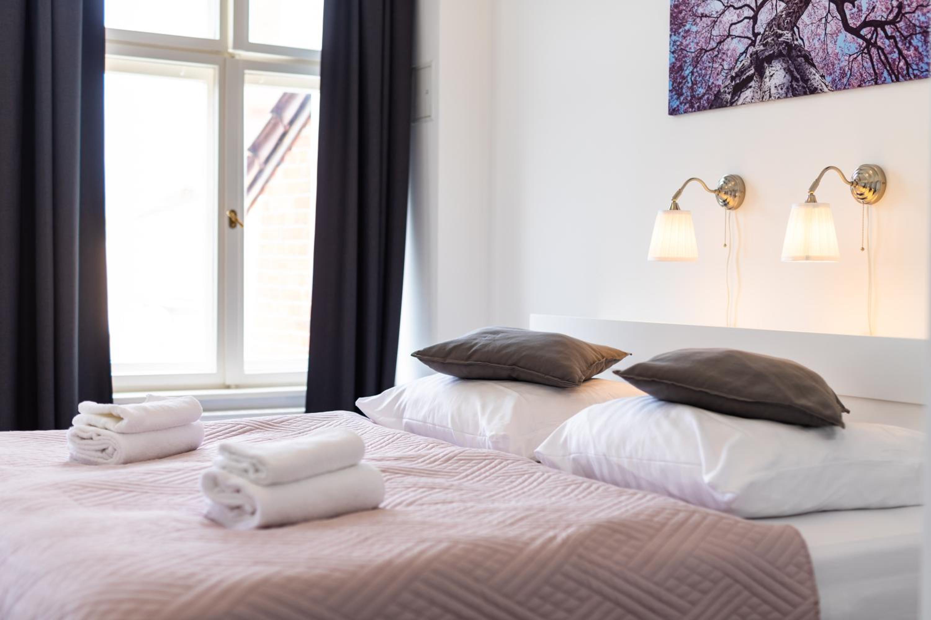 Deluxe Double or Twin Room - Photo 18