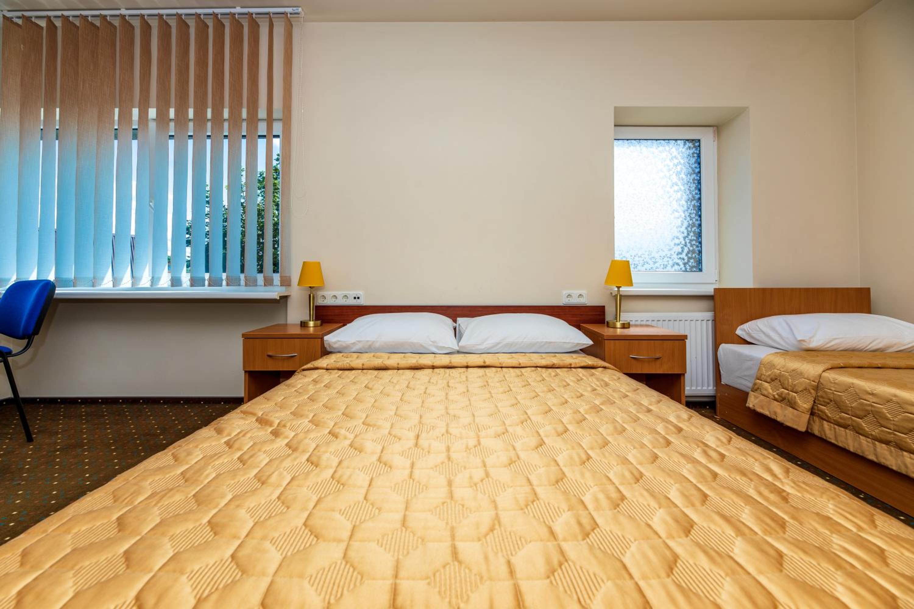 Basic Triple Room photo 2