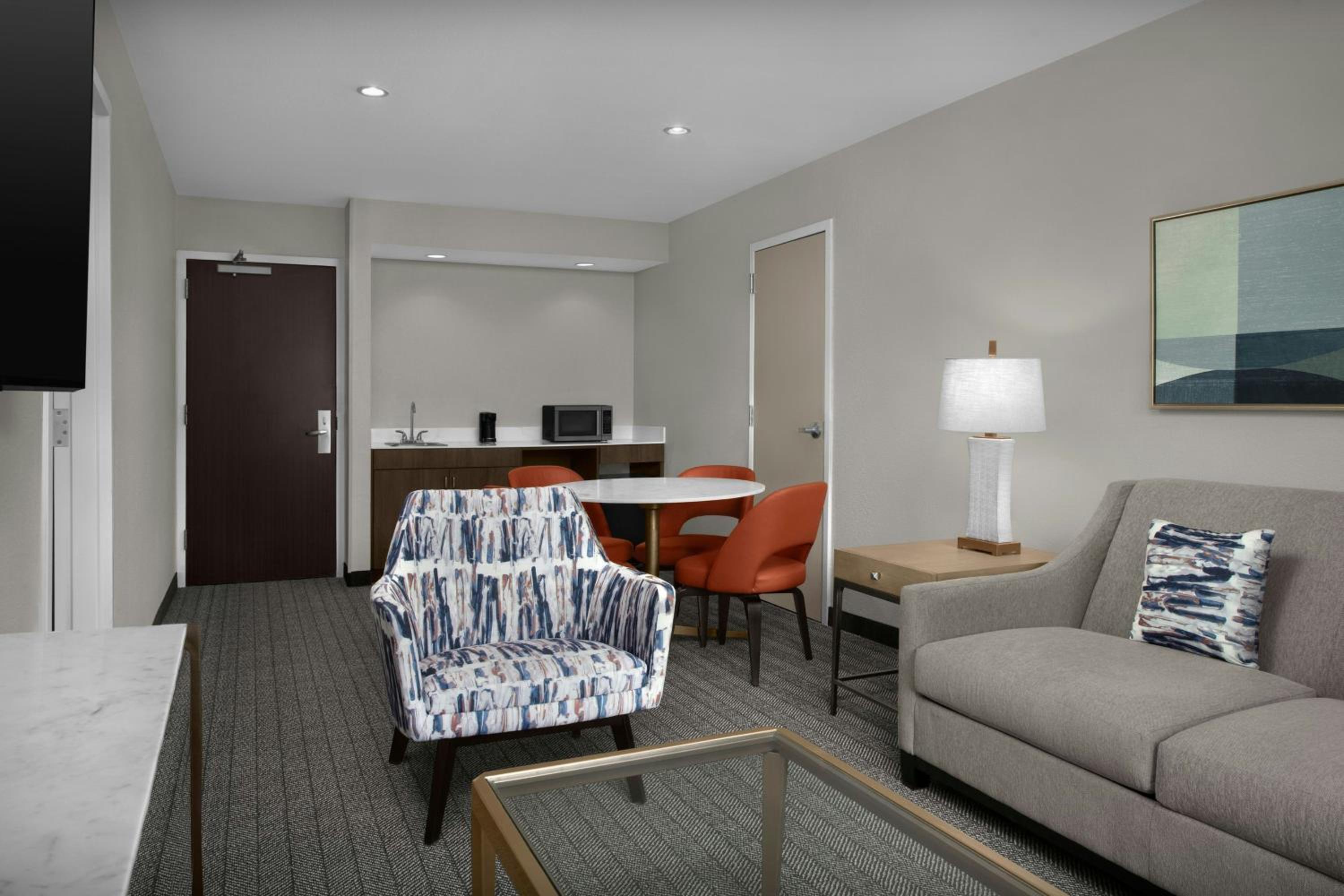 One-Bedroom King Suite with Sofa Bed photo 1