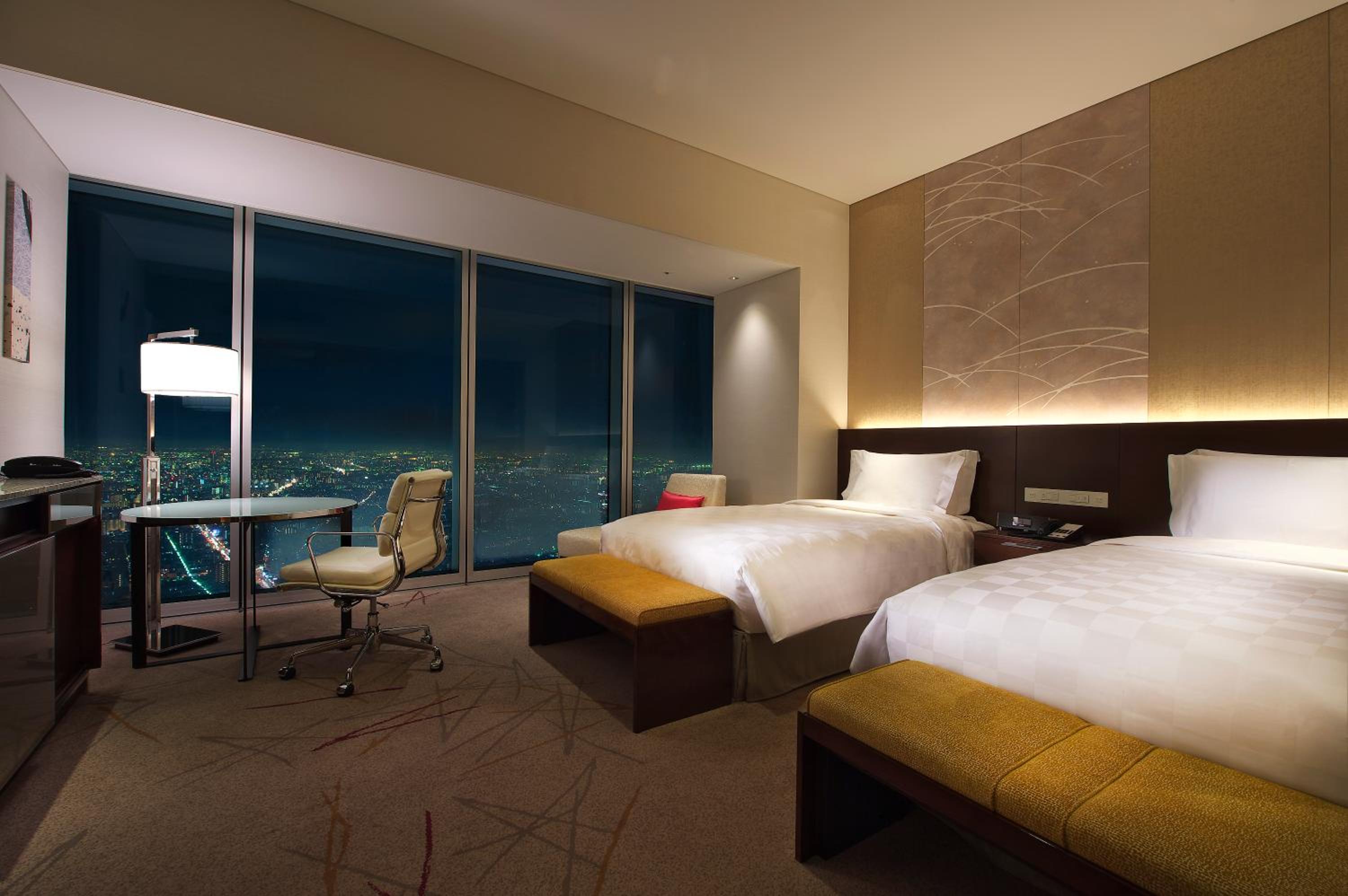 Deluxe Twin Room Upper Floor - Non-Smoking photo 3