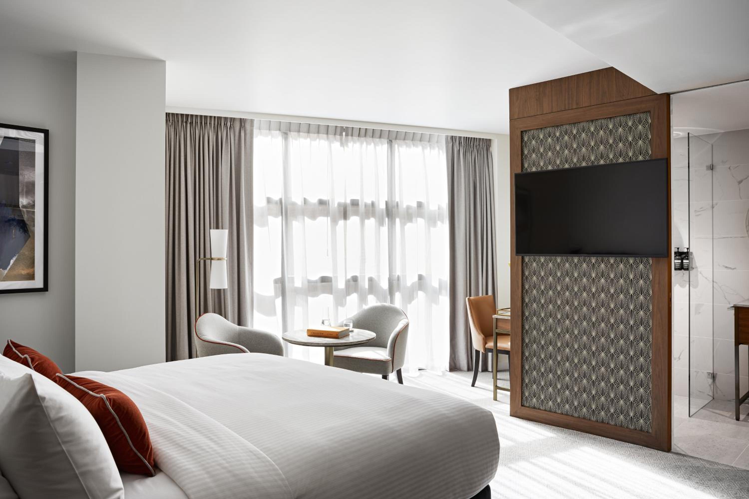 Premium King Room