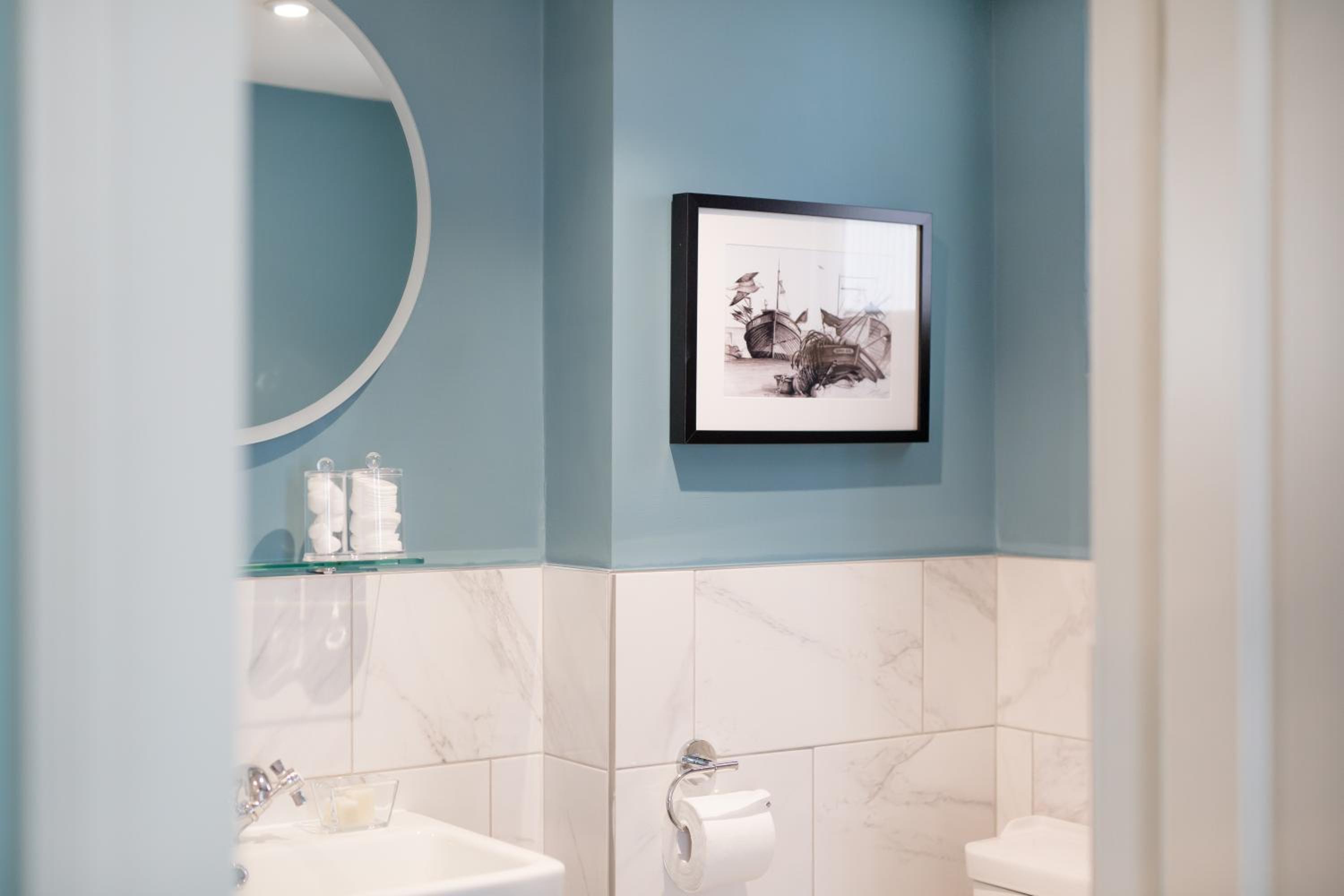 Superior Twin Room - Photo 4