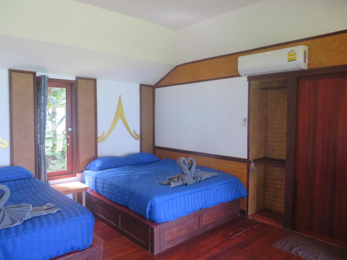 Family Room with Sea View - Photo 3