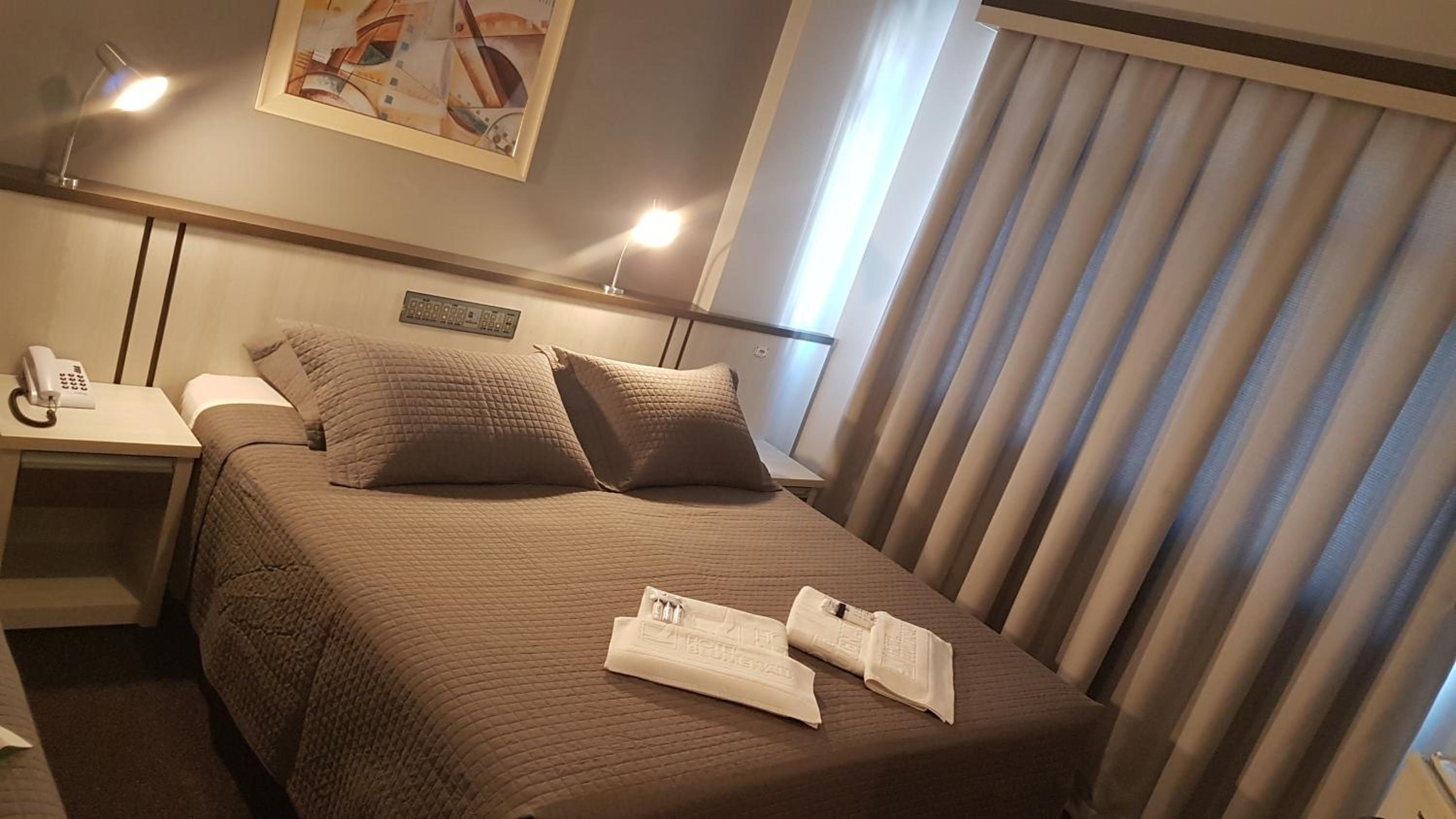 Hotel Blumenau by Pires — Deluxe Single Room