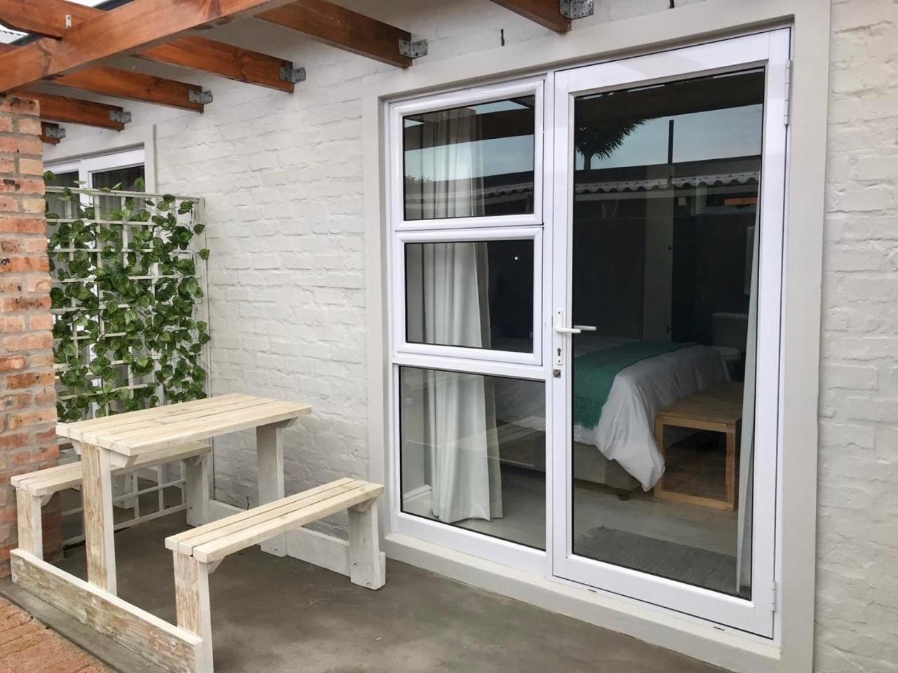 Double Room with Patio photo 2