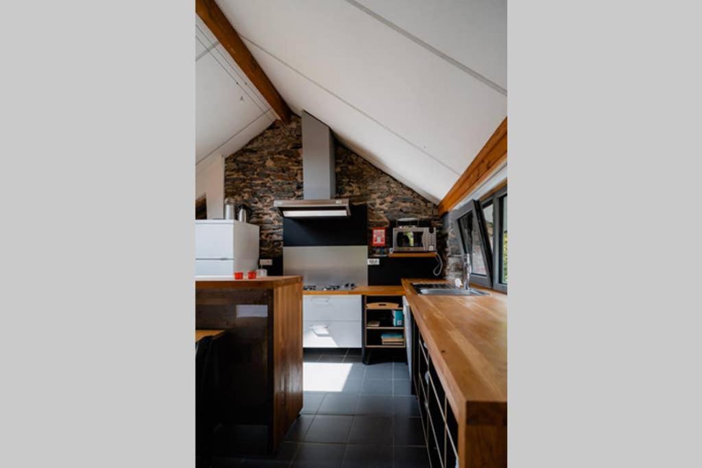 Three-Bedroom House photo 2