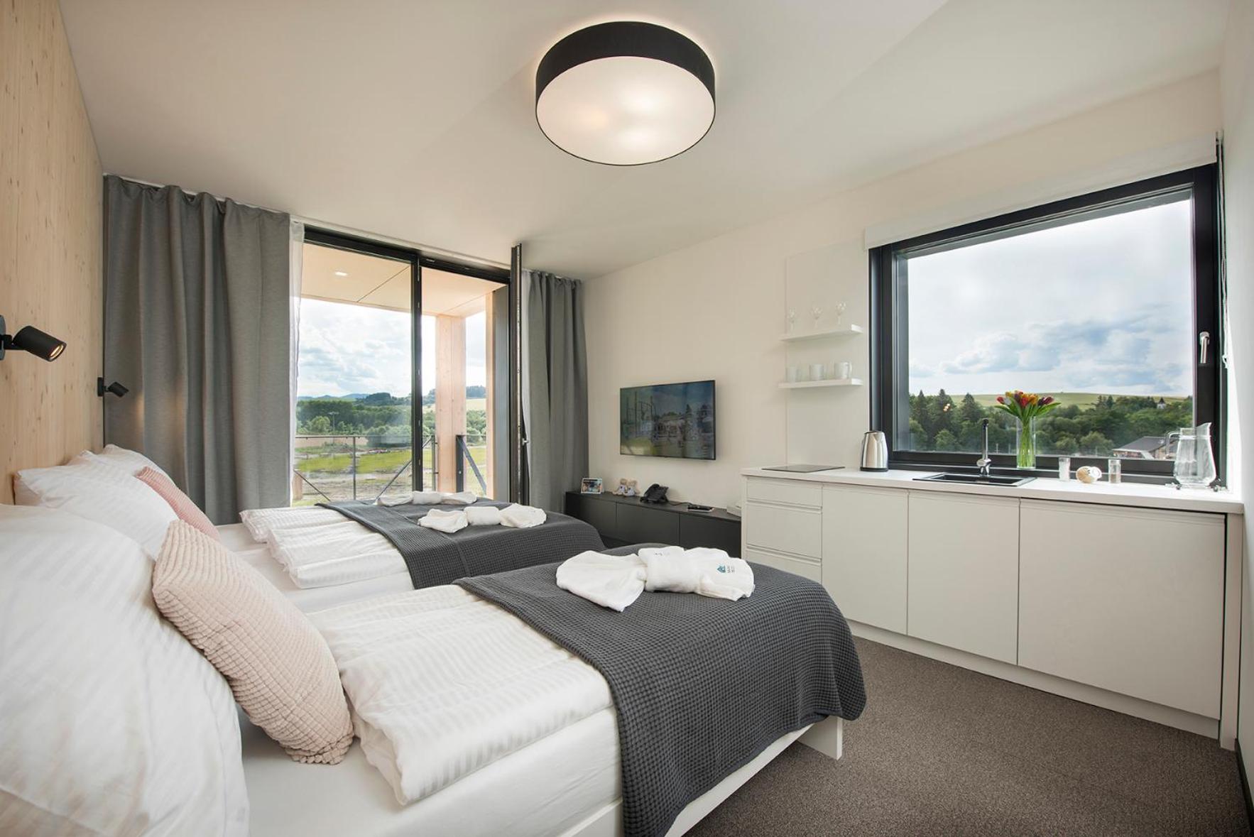 Triple Room with View - Photo 3