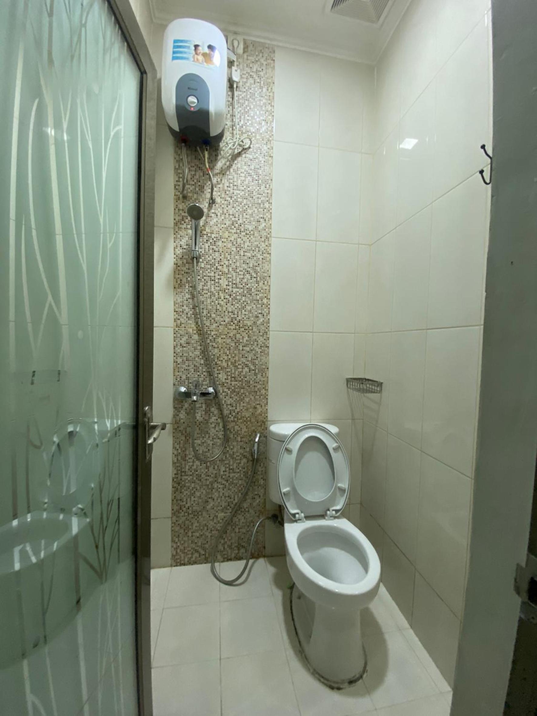 Twin Room - Photo 2