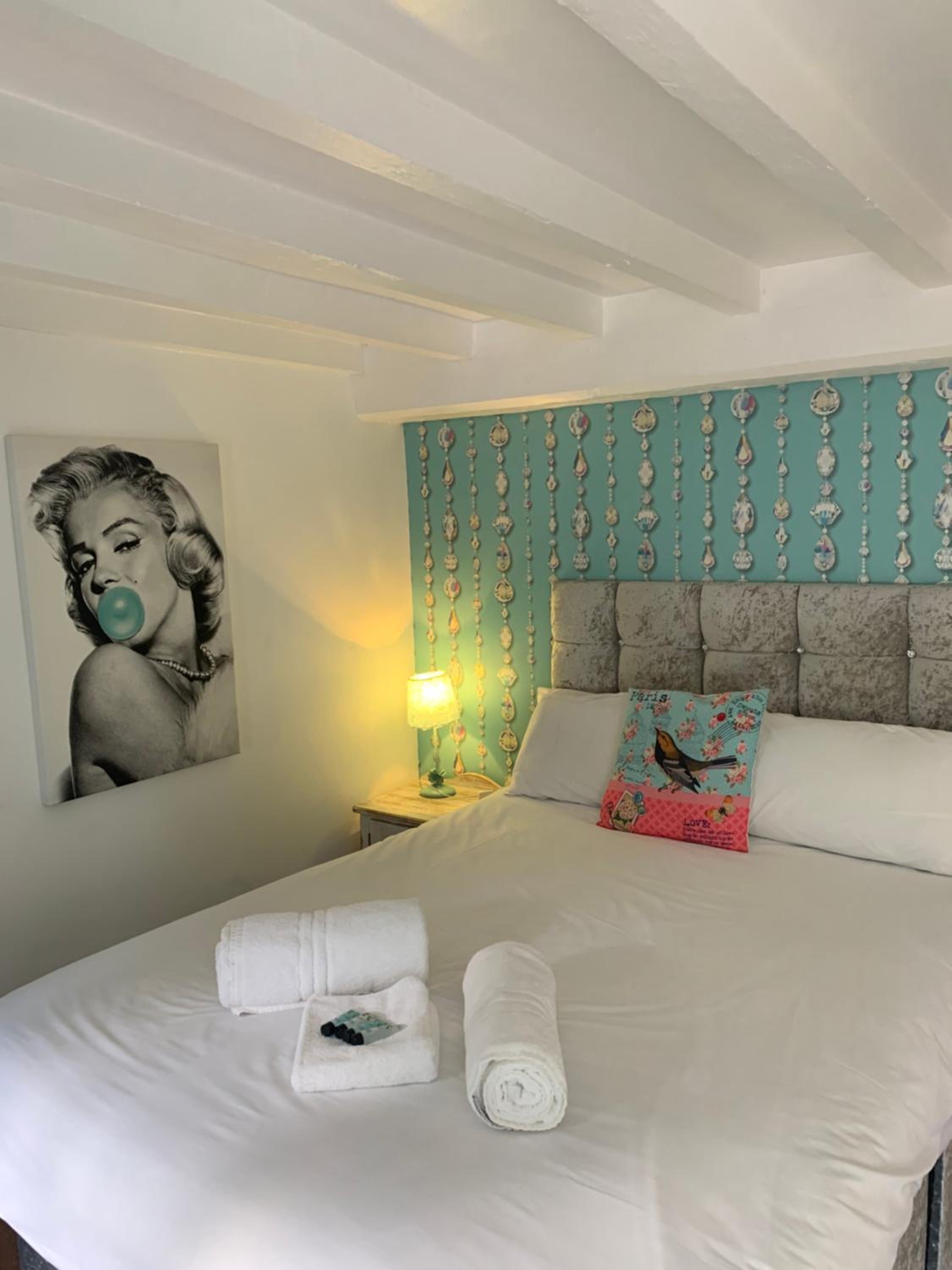 Double Room with Private Bathroom photo 2