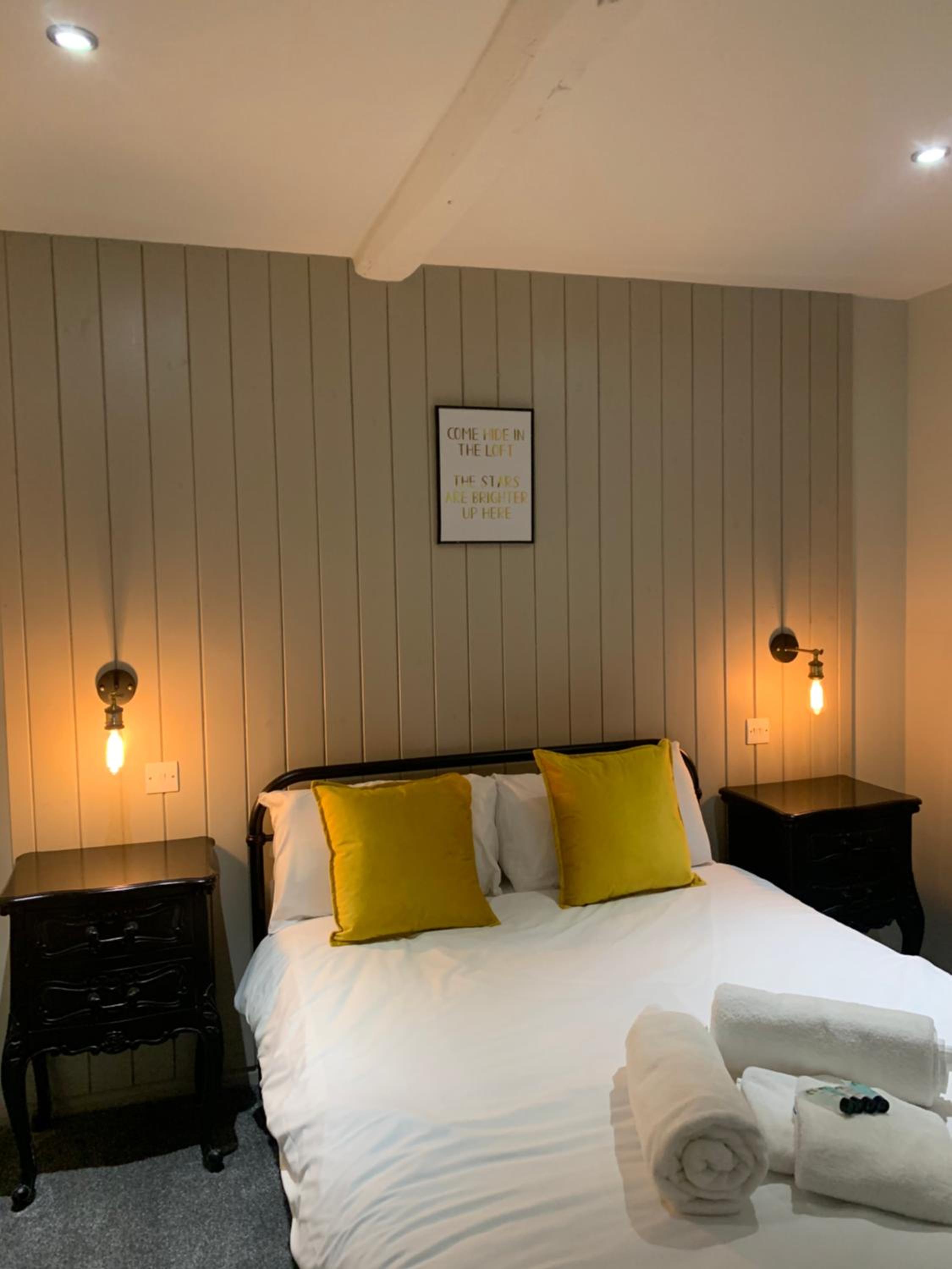Double Room with Private Bathroom photo 3