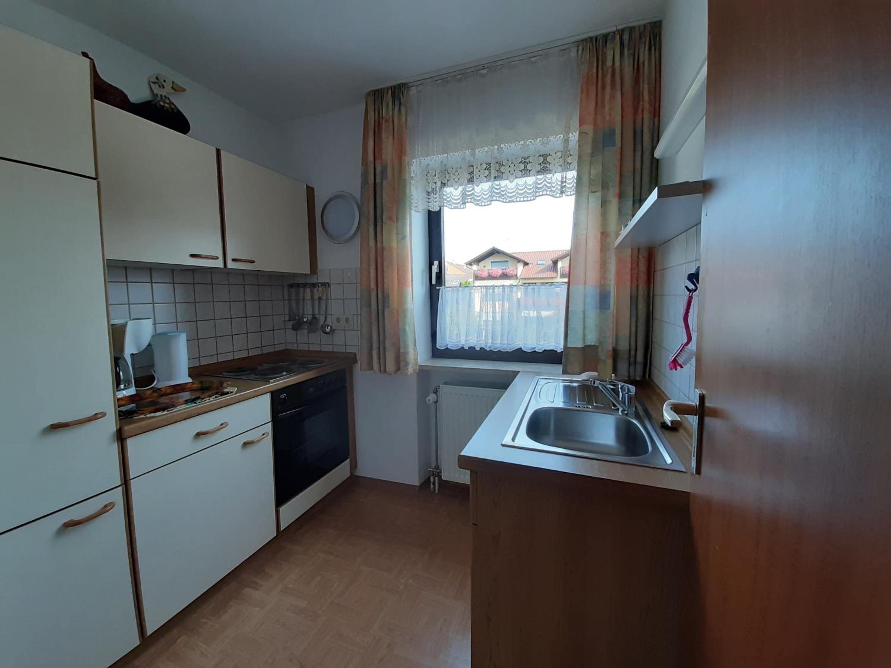 Apartment with Balcony photo 3