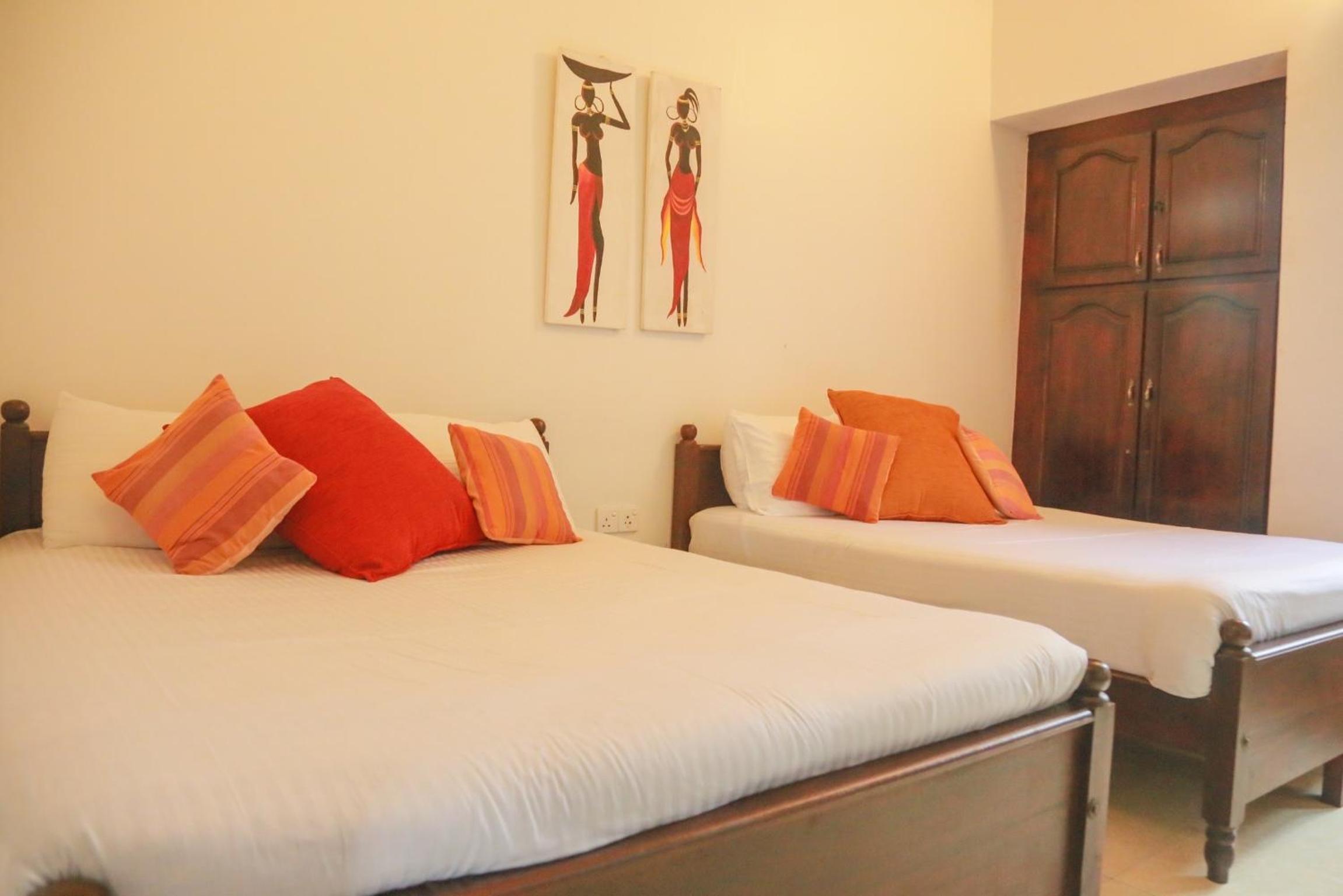 Comfort Triple Room