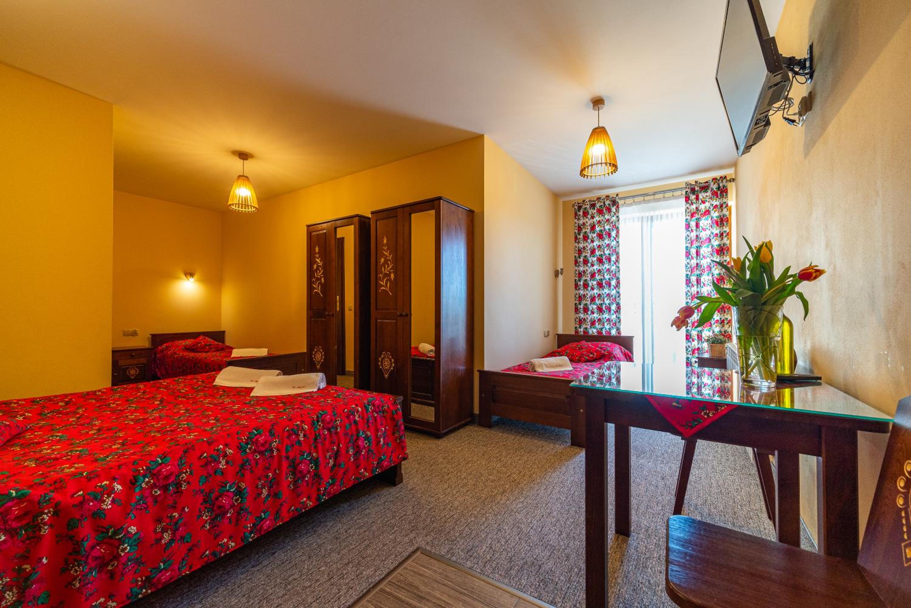 Deluxe Quadruple Room - Photo 1
