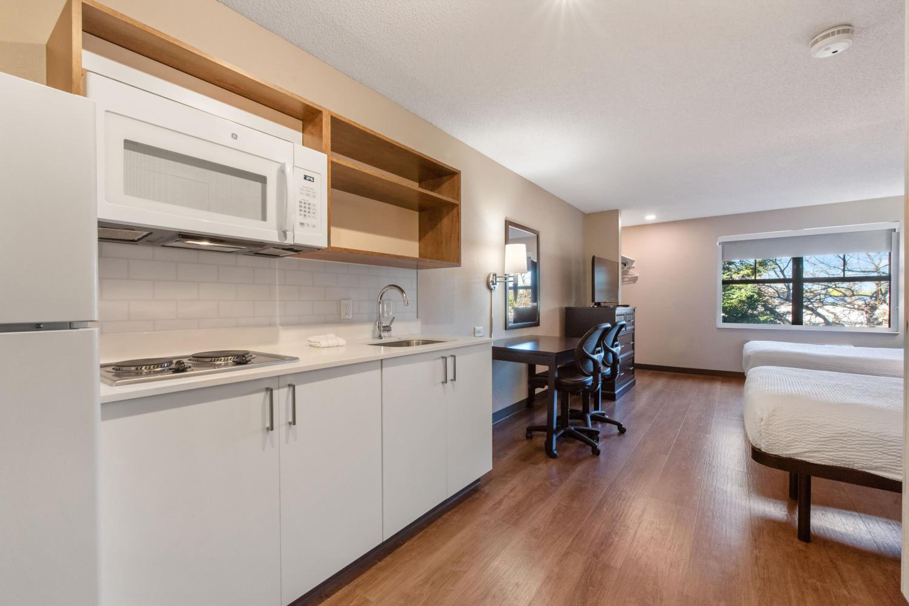 Studio with 2 Double Beds - Non-Smoking - Photo 6