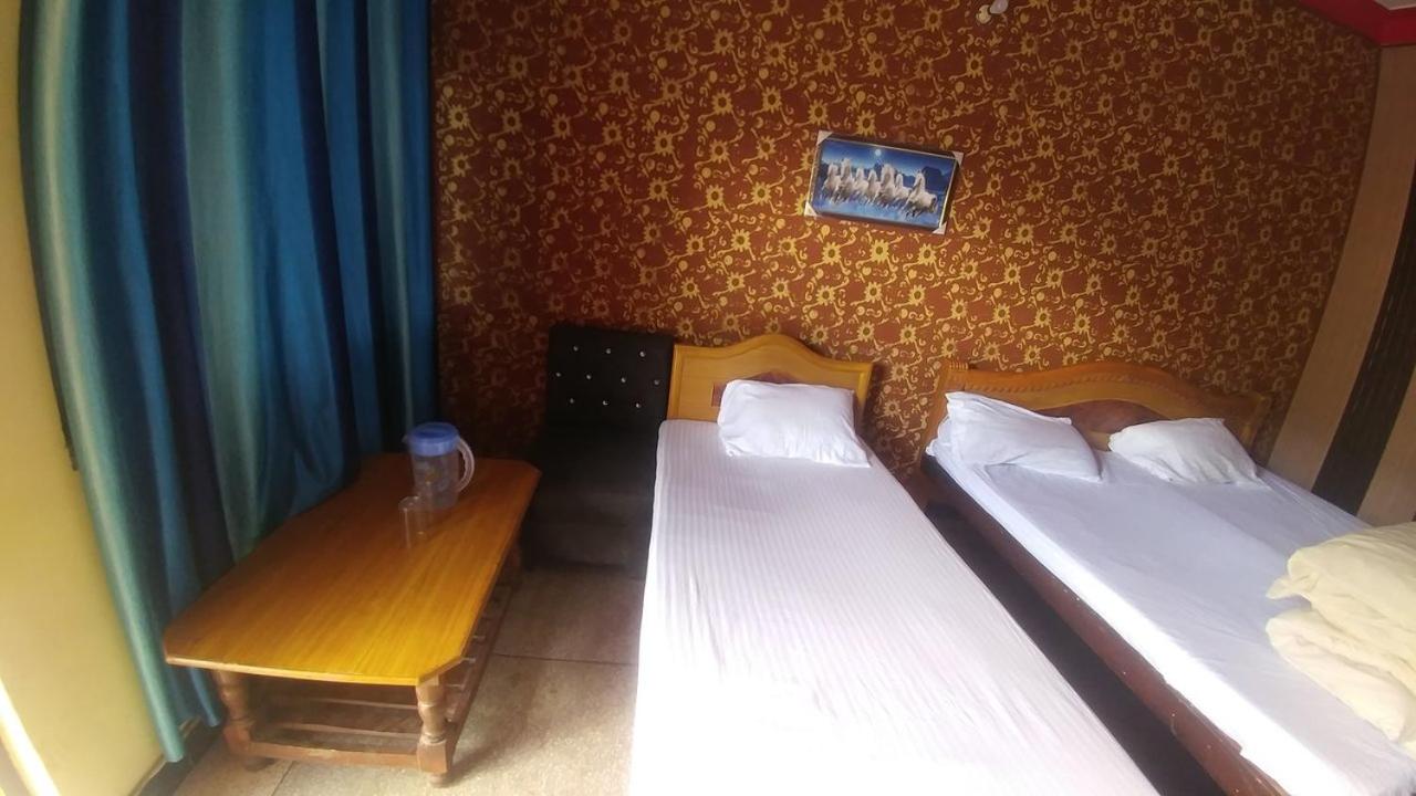 Economy Double Room photo 2
