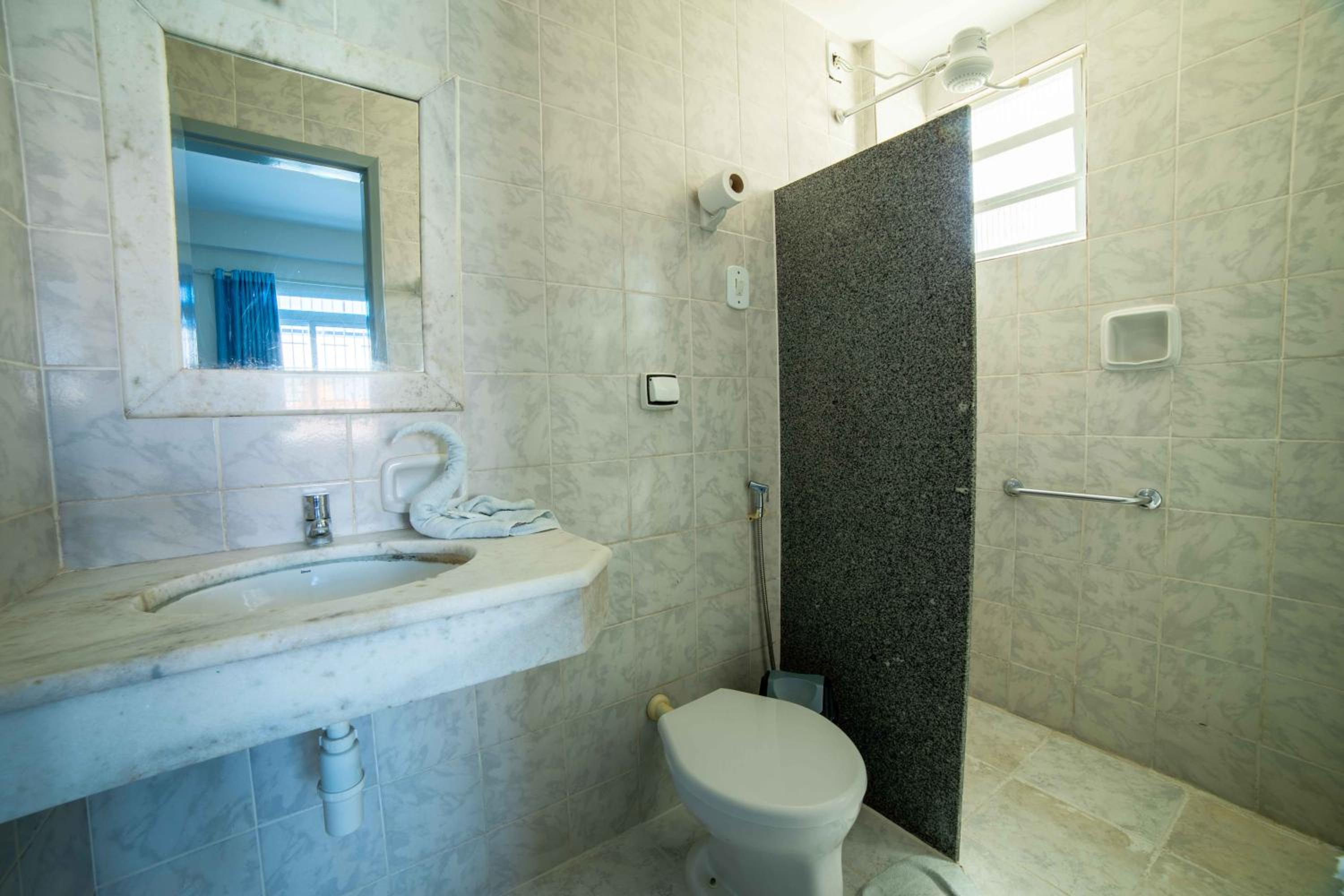 Standard Double Room - Photo 5