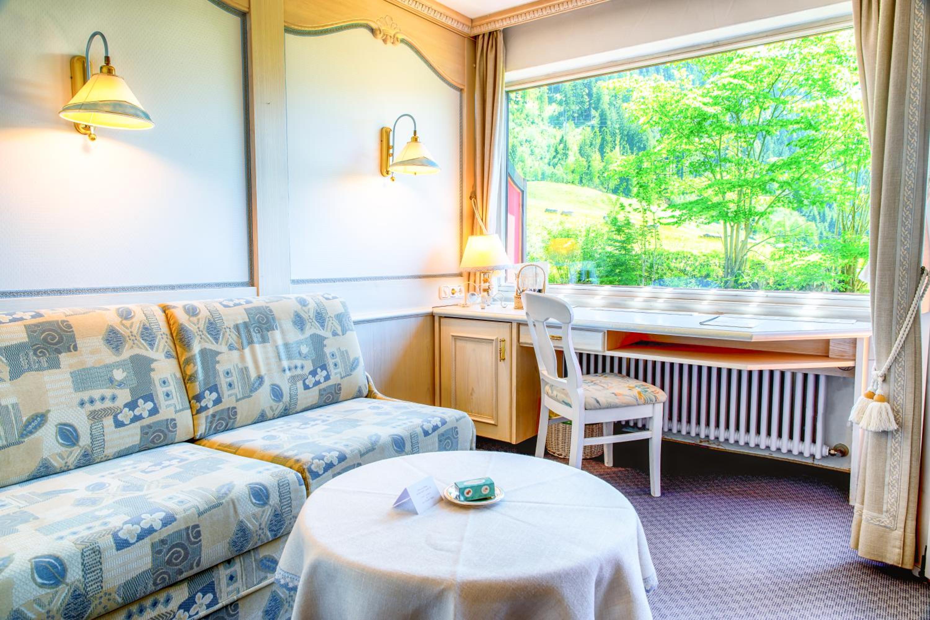 Deluxe Double Room with Balcony - Photo 1