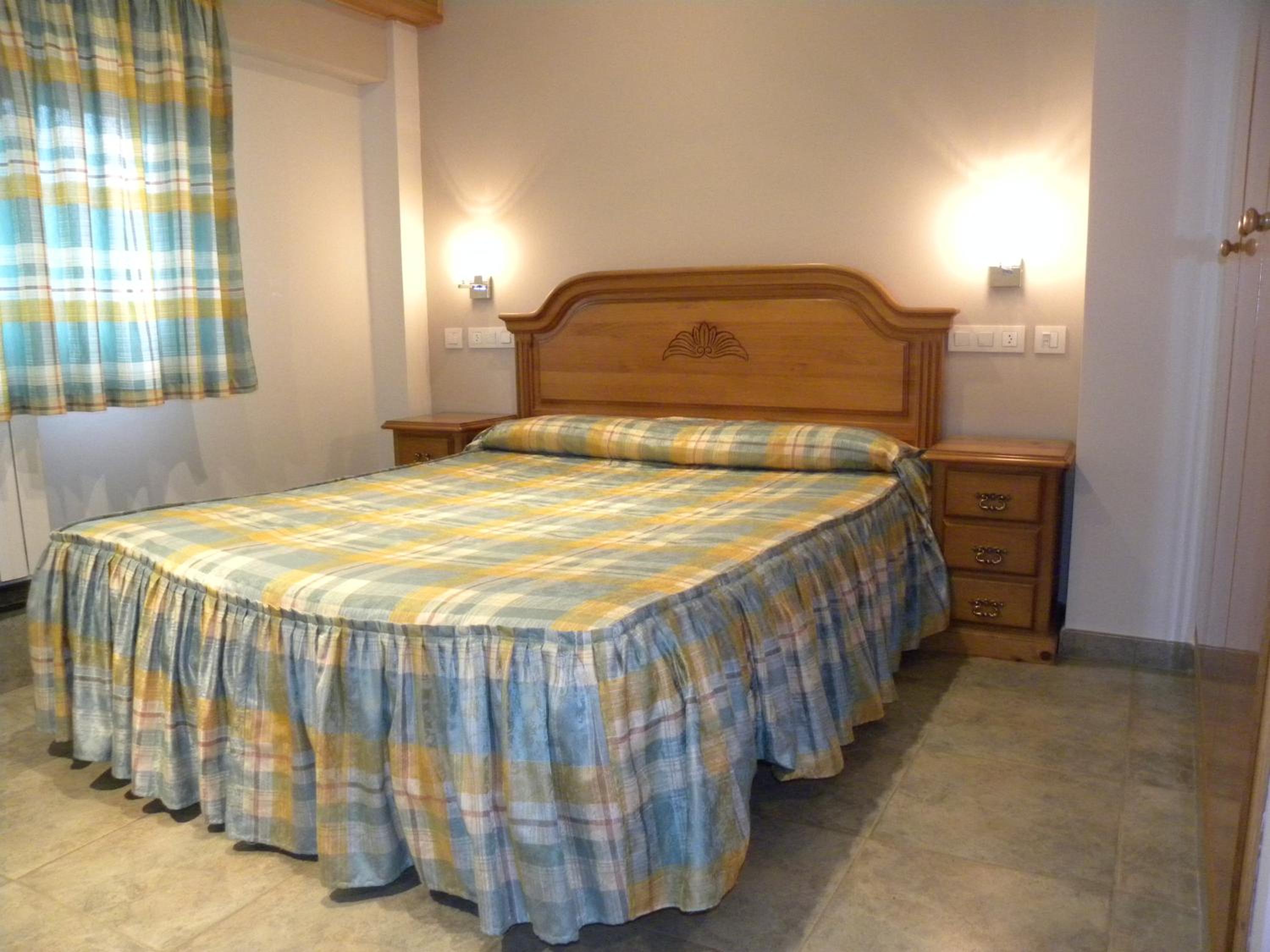 Double Room - Photo 7