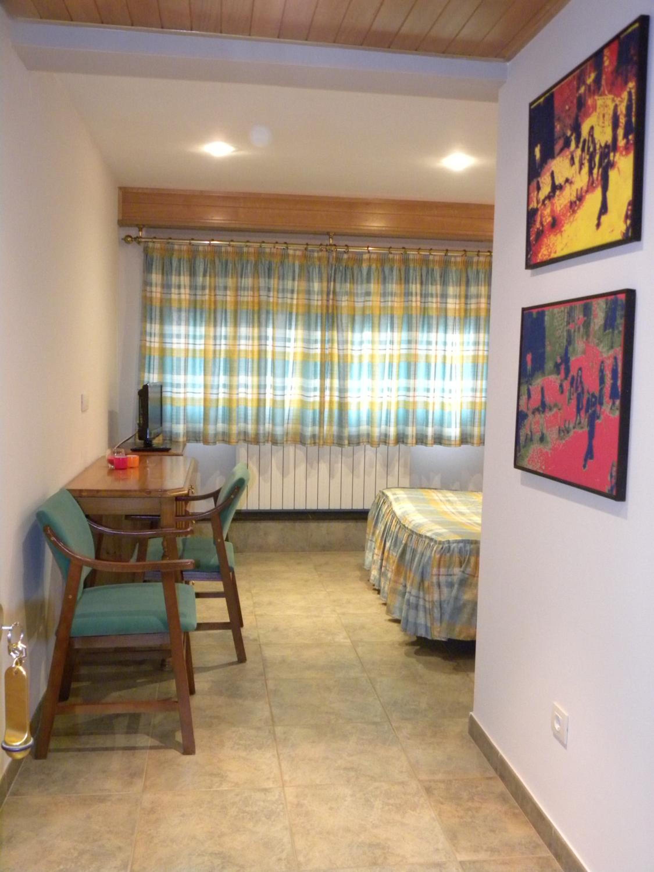 Double Room - Photo 6