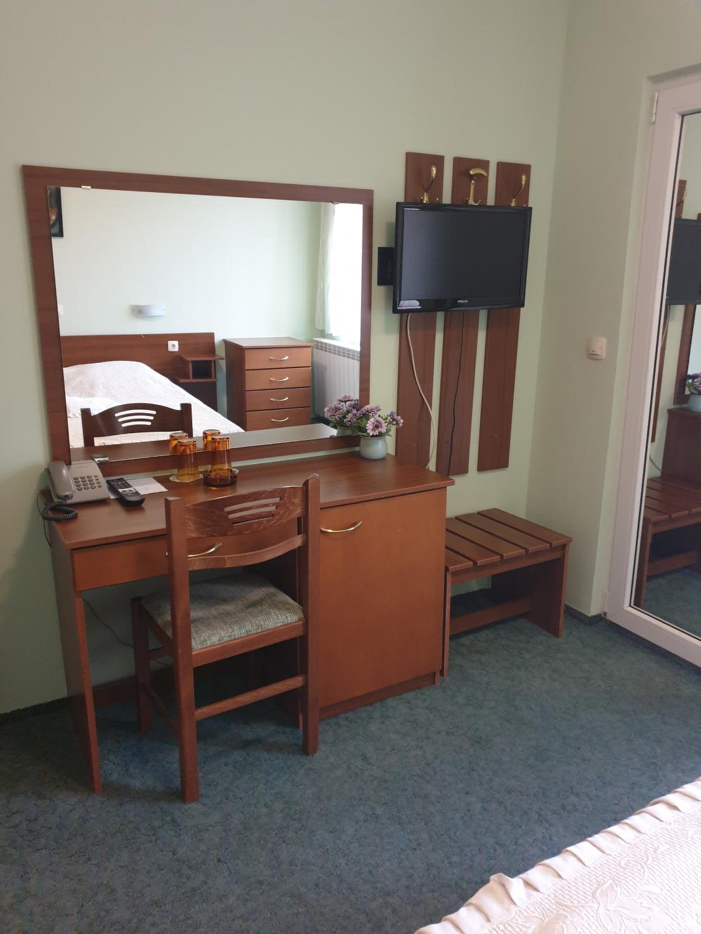 Double Room photo 3