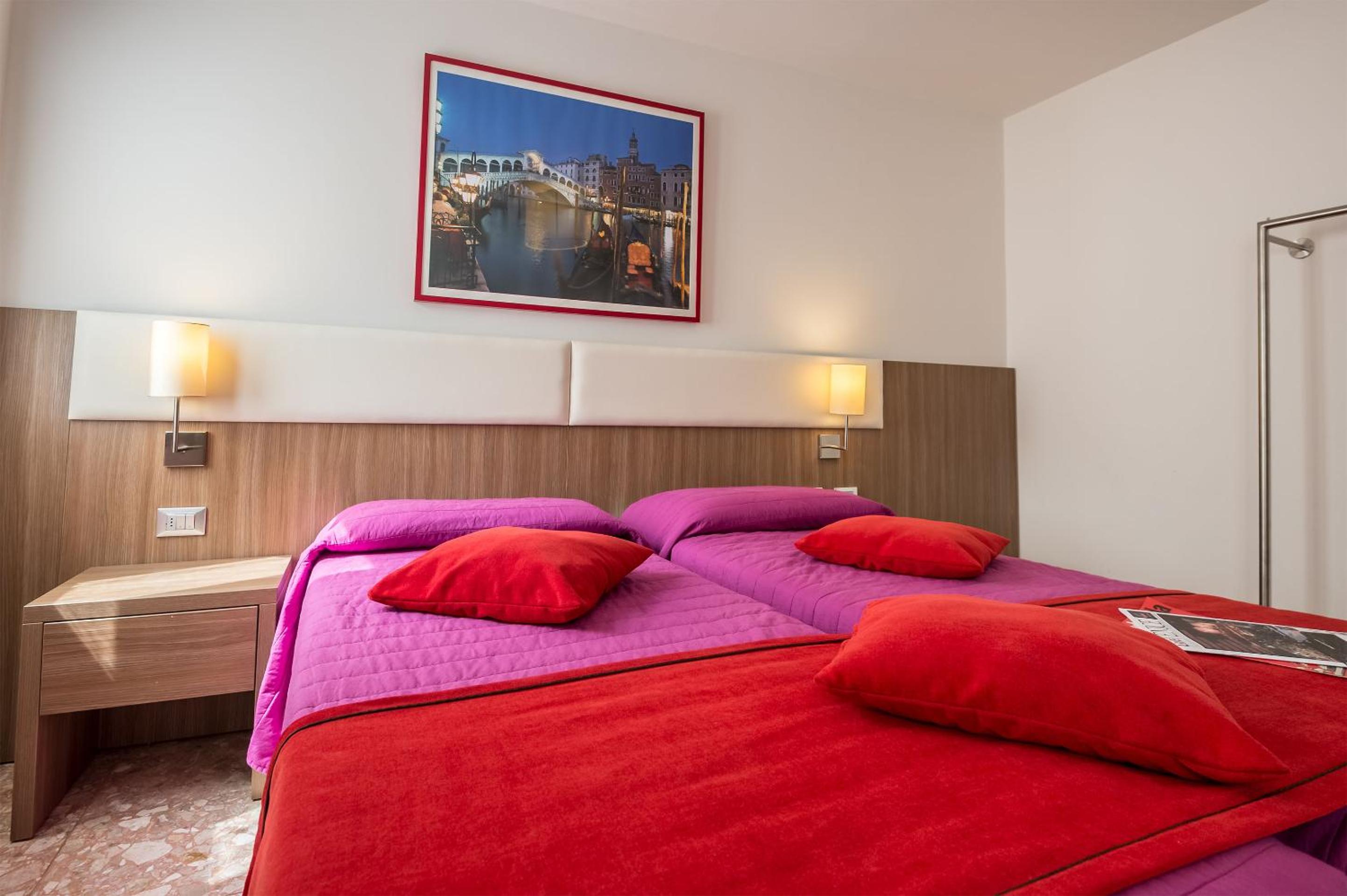 Double or Twin Room photo 1