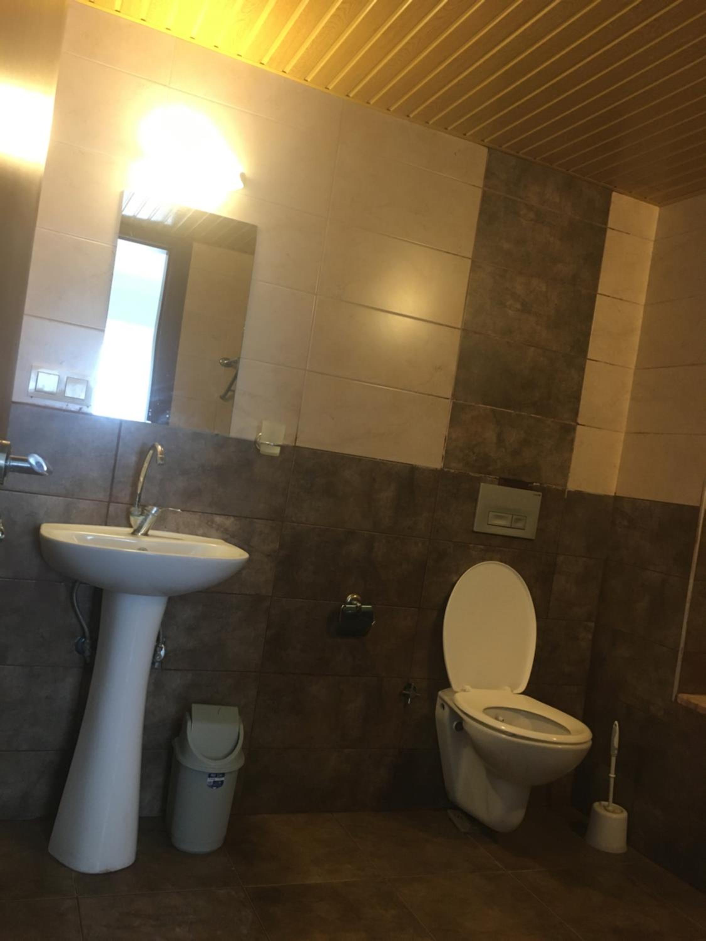 Standard Double Room - Photo 6