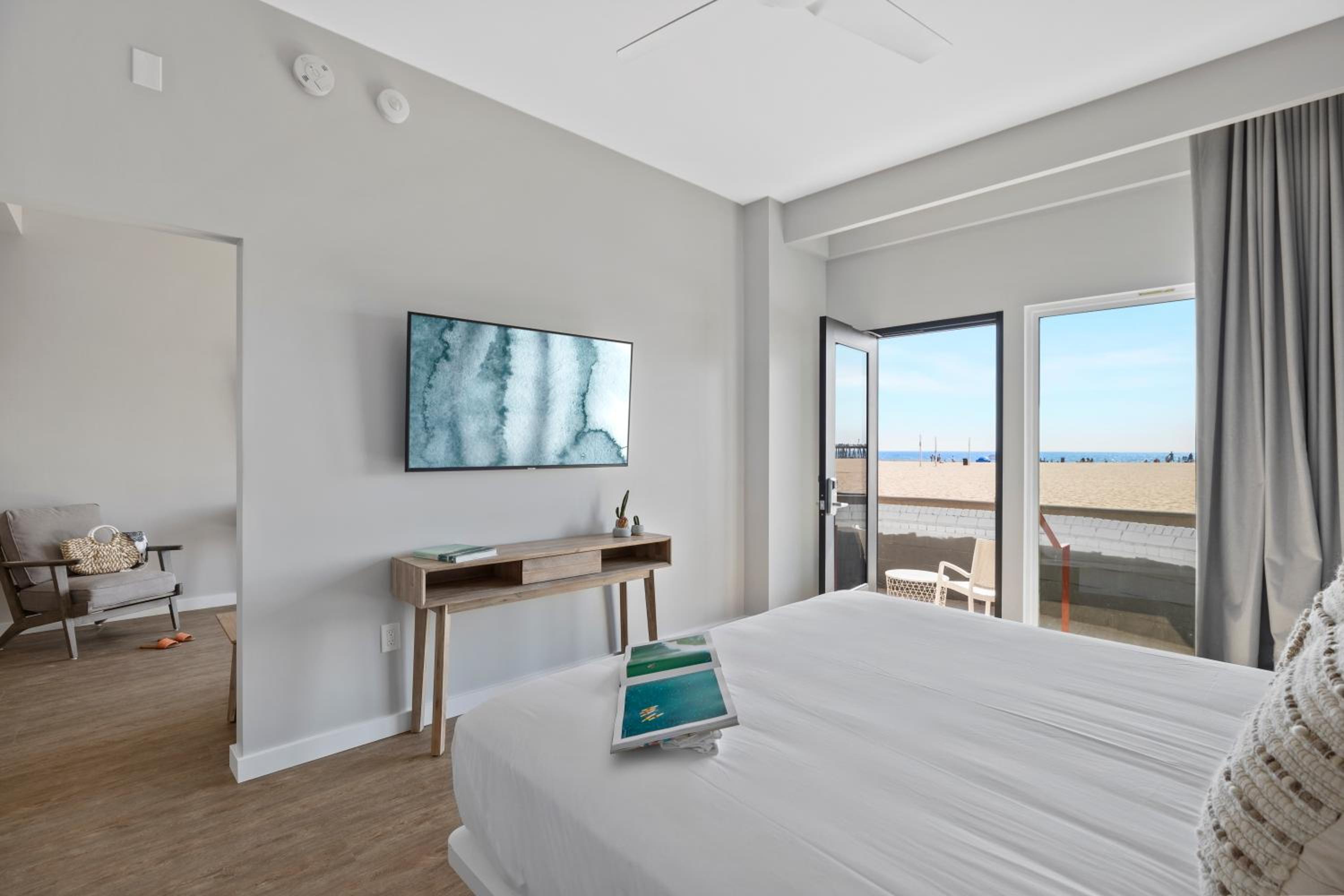 King Suite with Ocean View - Photo 5