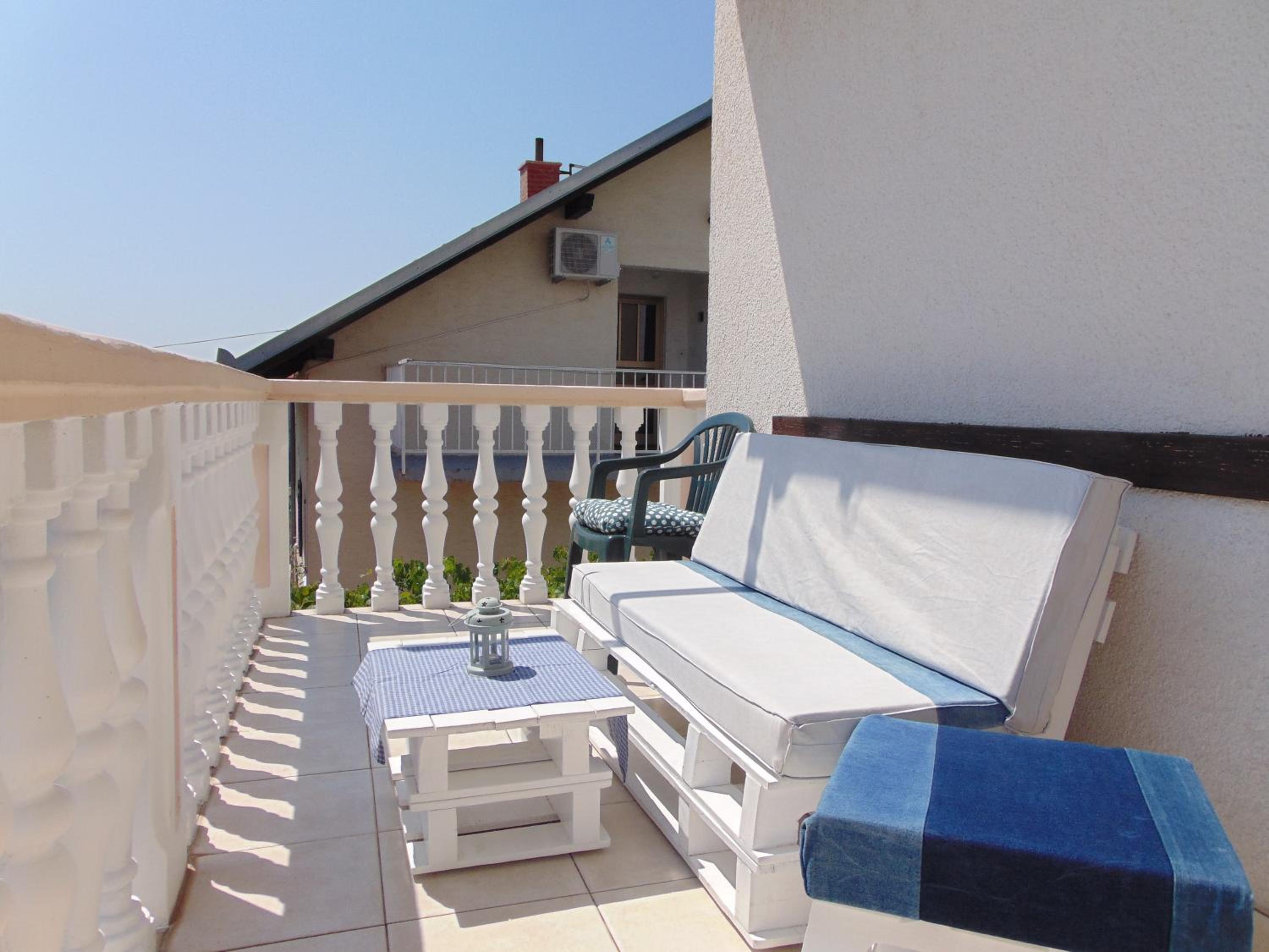 Apartment - Split Level photo 2