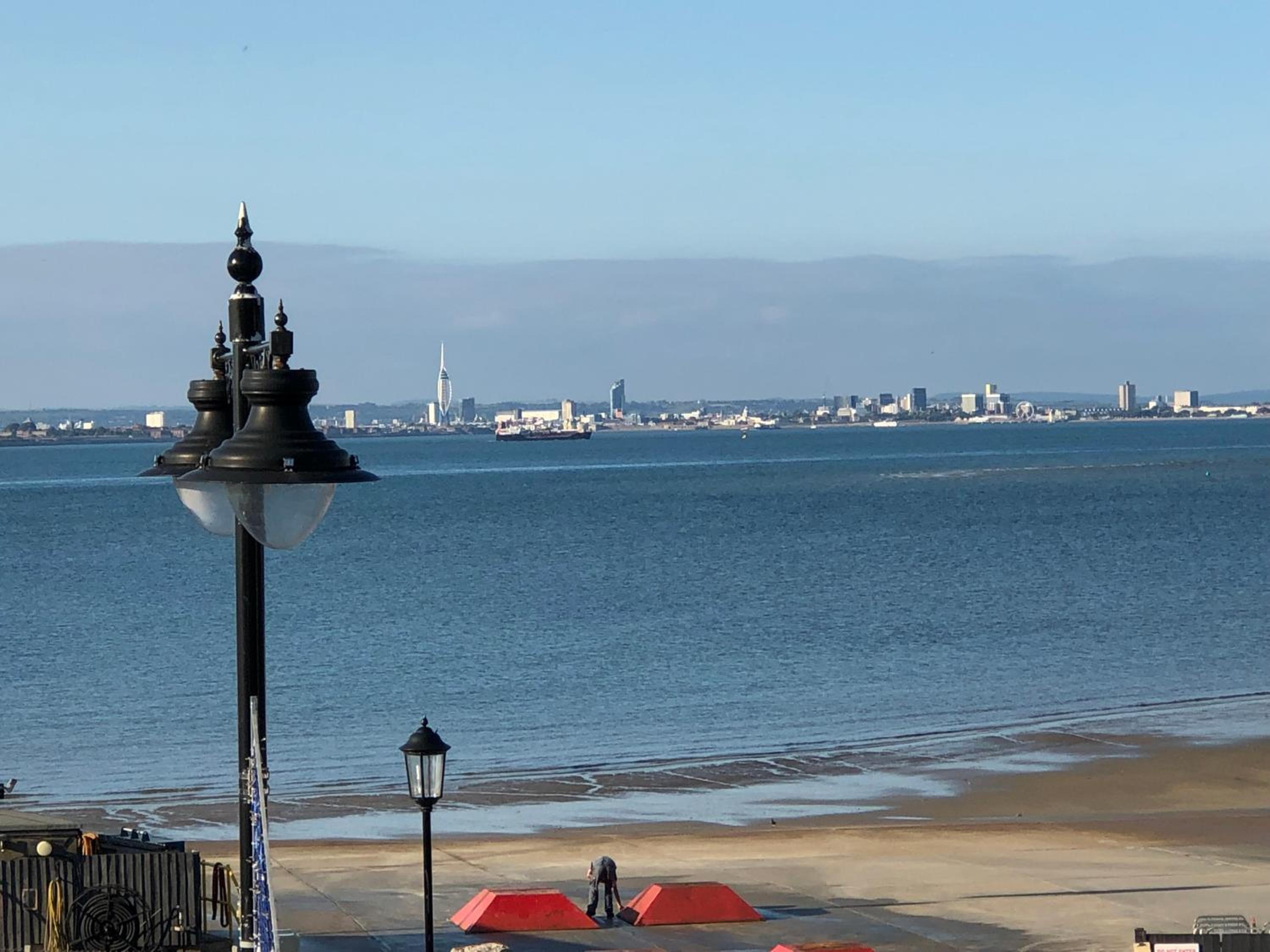 Deluxe Double Room with Sea View - Photo 5