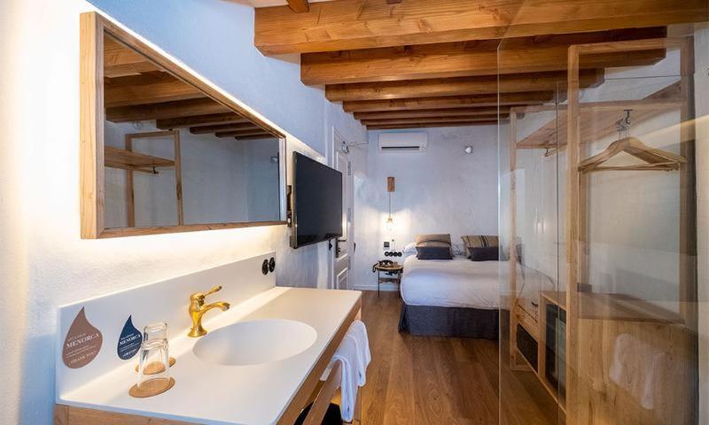 Habitación #334943617