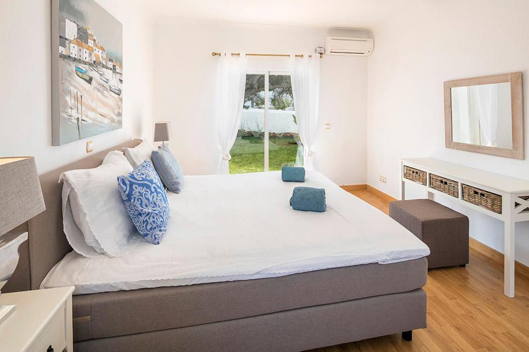 Villa photo 1