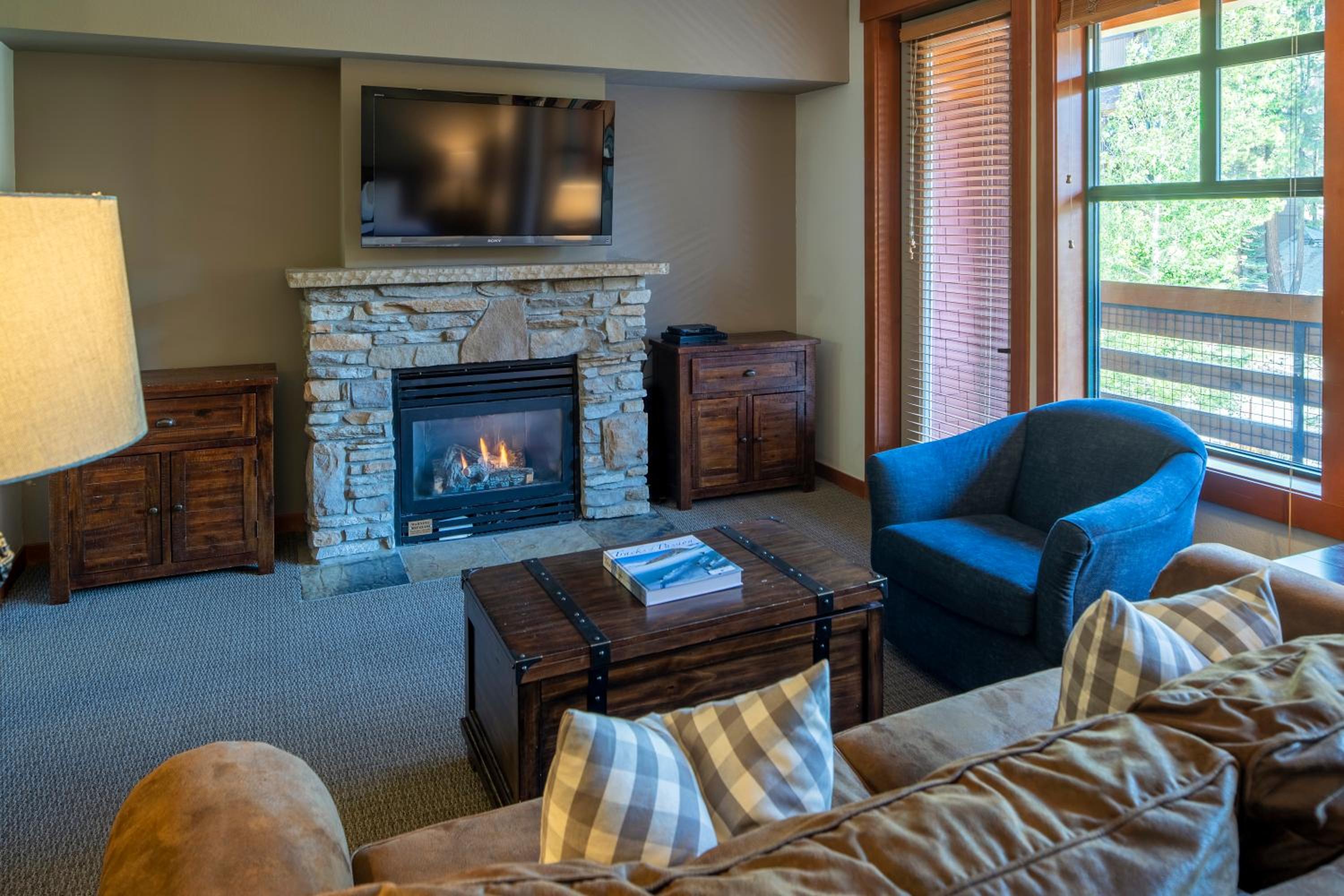 Studio Condo - Photo 6