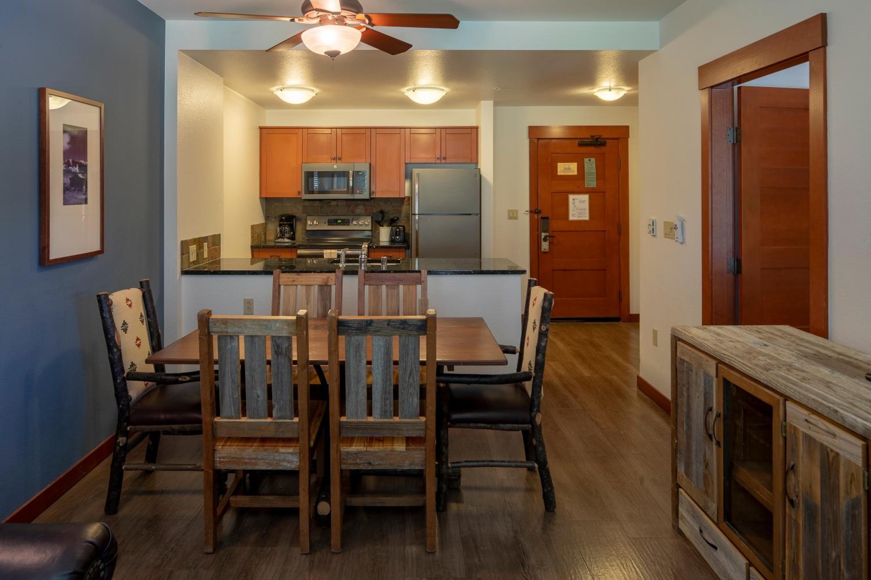 One-Bedroom Condo - Photo 4