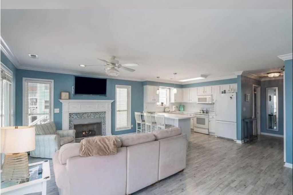 Three-Bedroom House photo 1