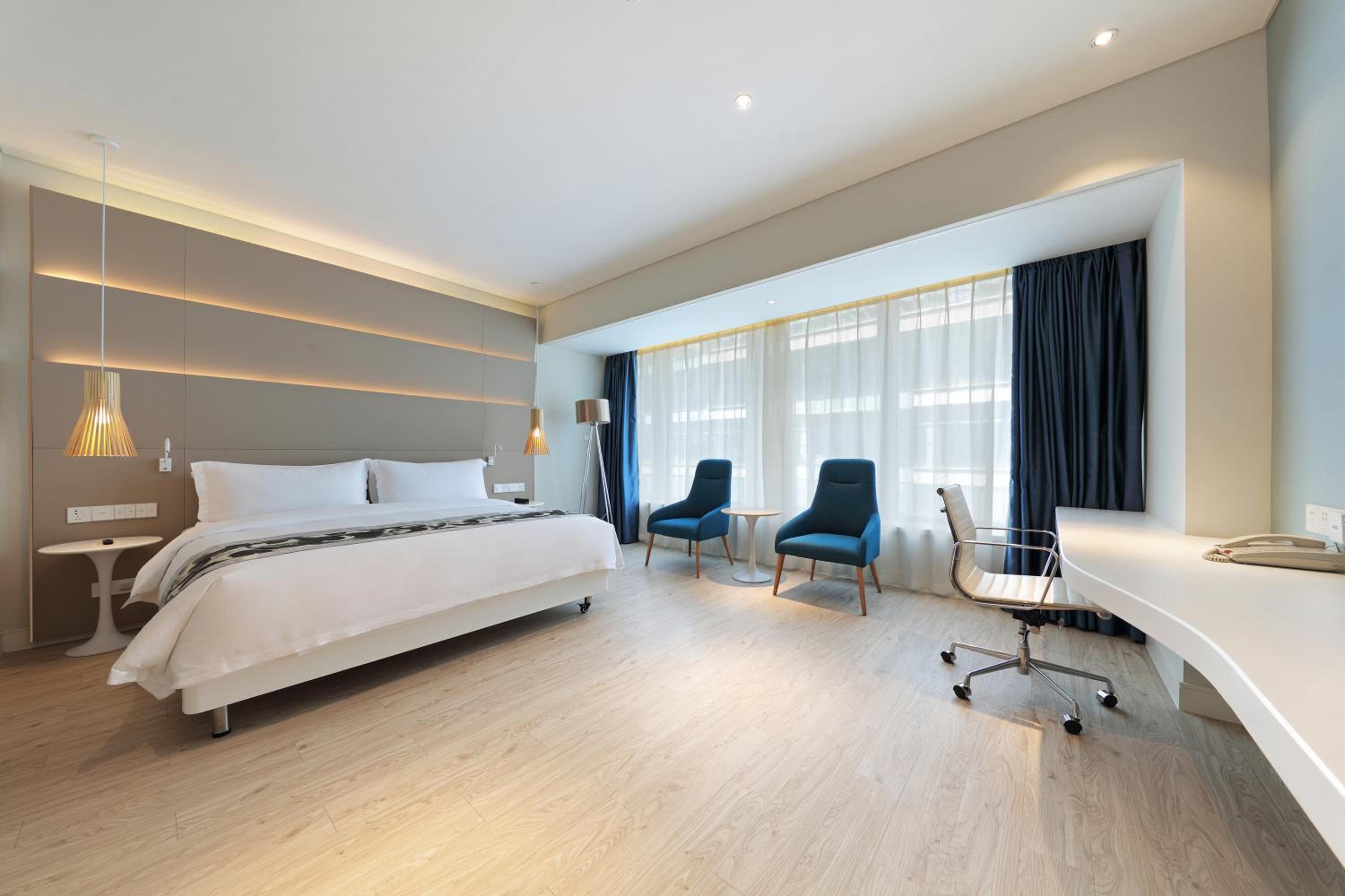 Executive Queen Room (5mins Walk To Meilan Airport) photo 3