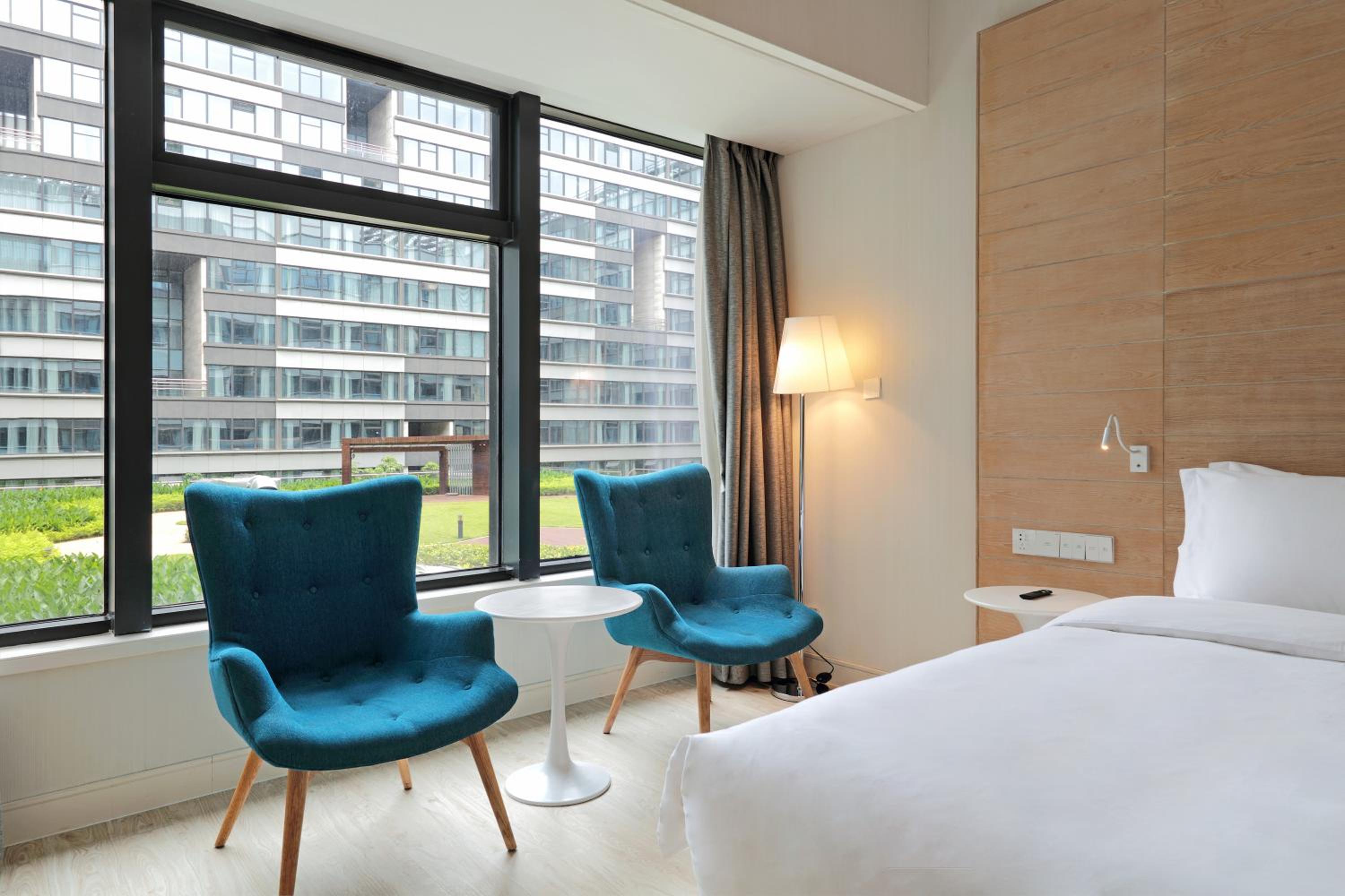 Superior Twin Room (5mins Walk to Meilan Airport) - Photo 1