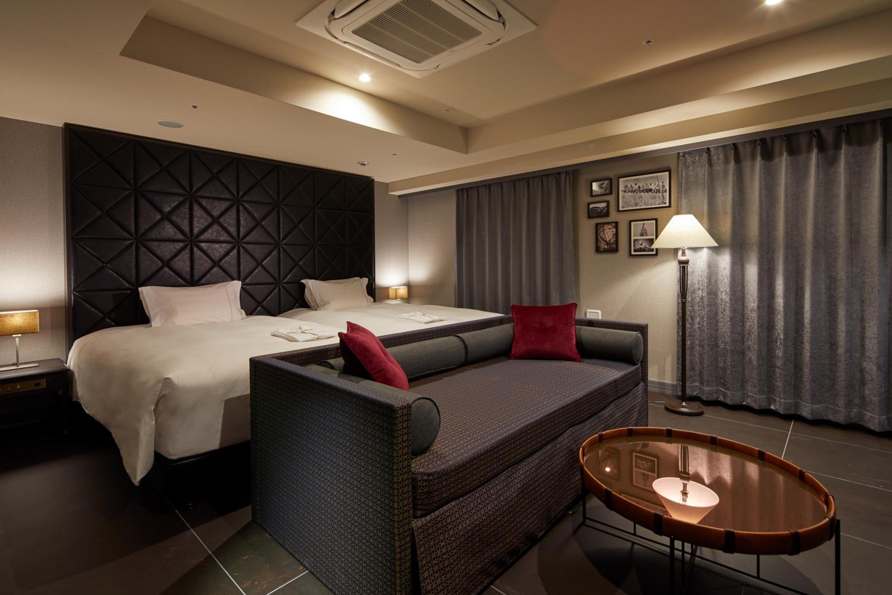 Executive Twin Room (with Extra Bed from 5 Adults) - Photo 1