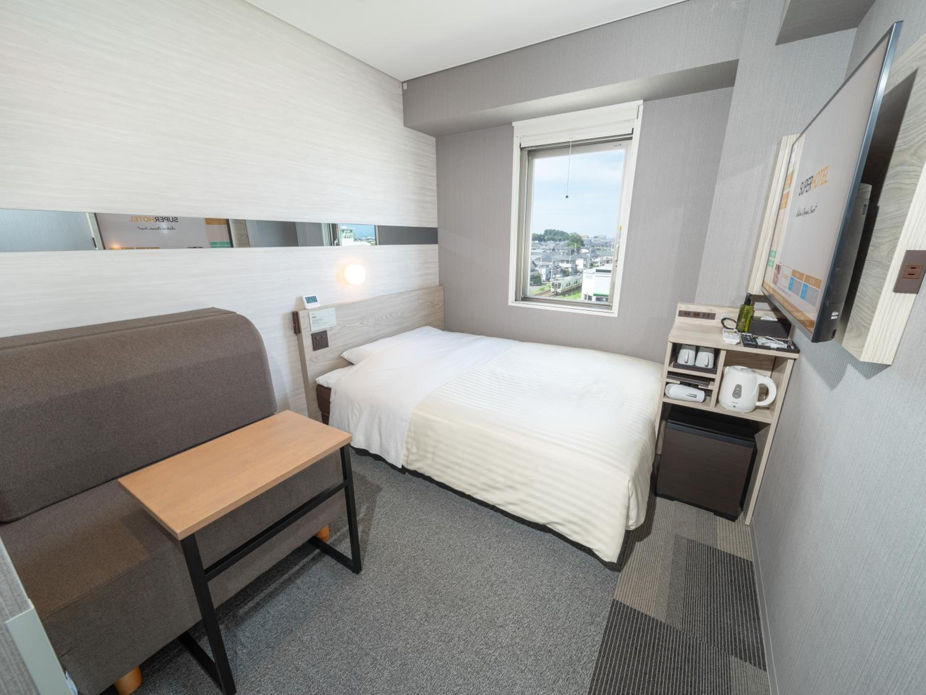 Standard Double Room with Sofa - Non-Smoking - Photo 13