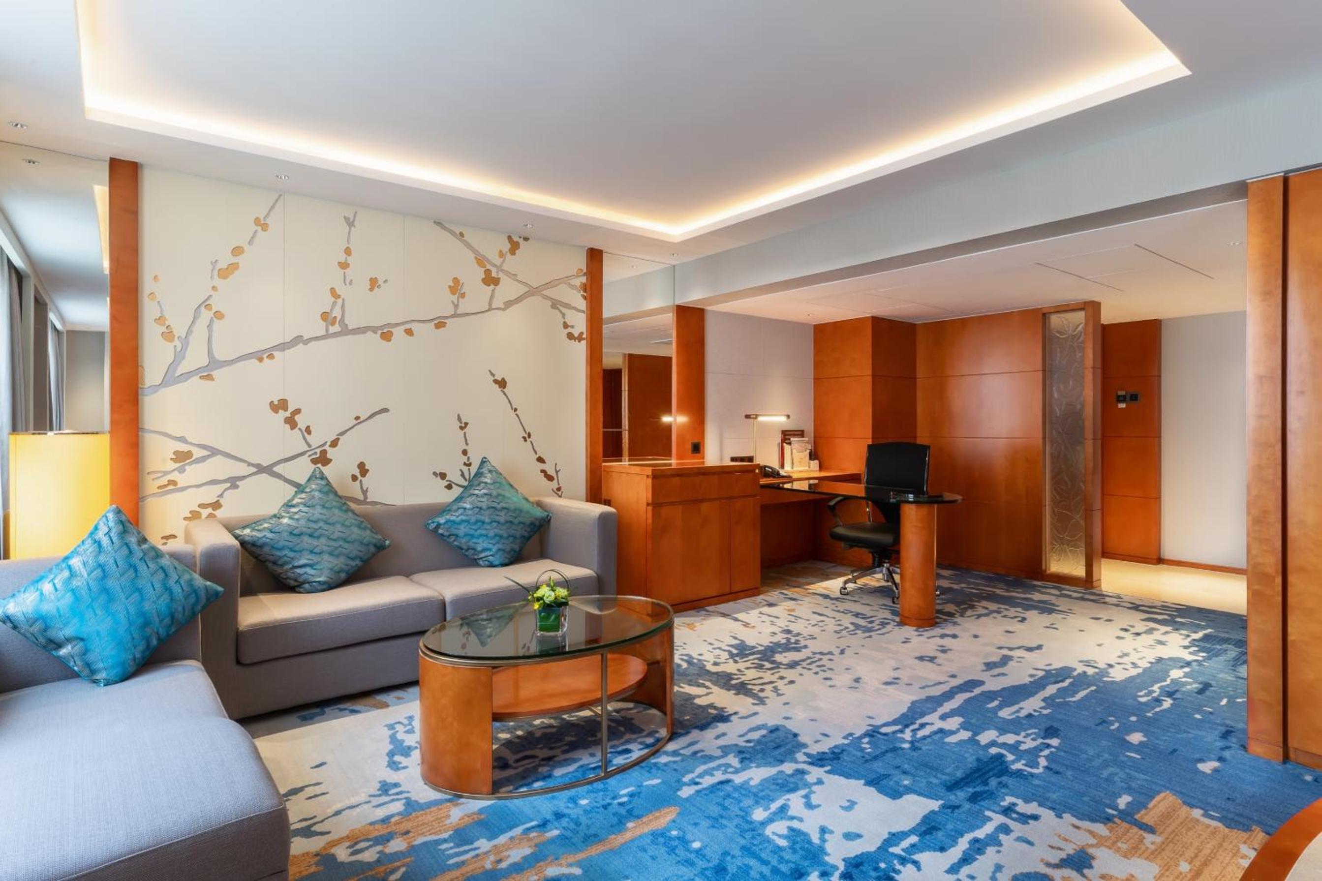 Executive Studio